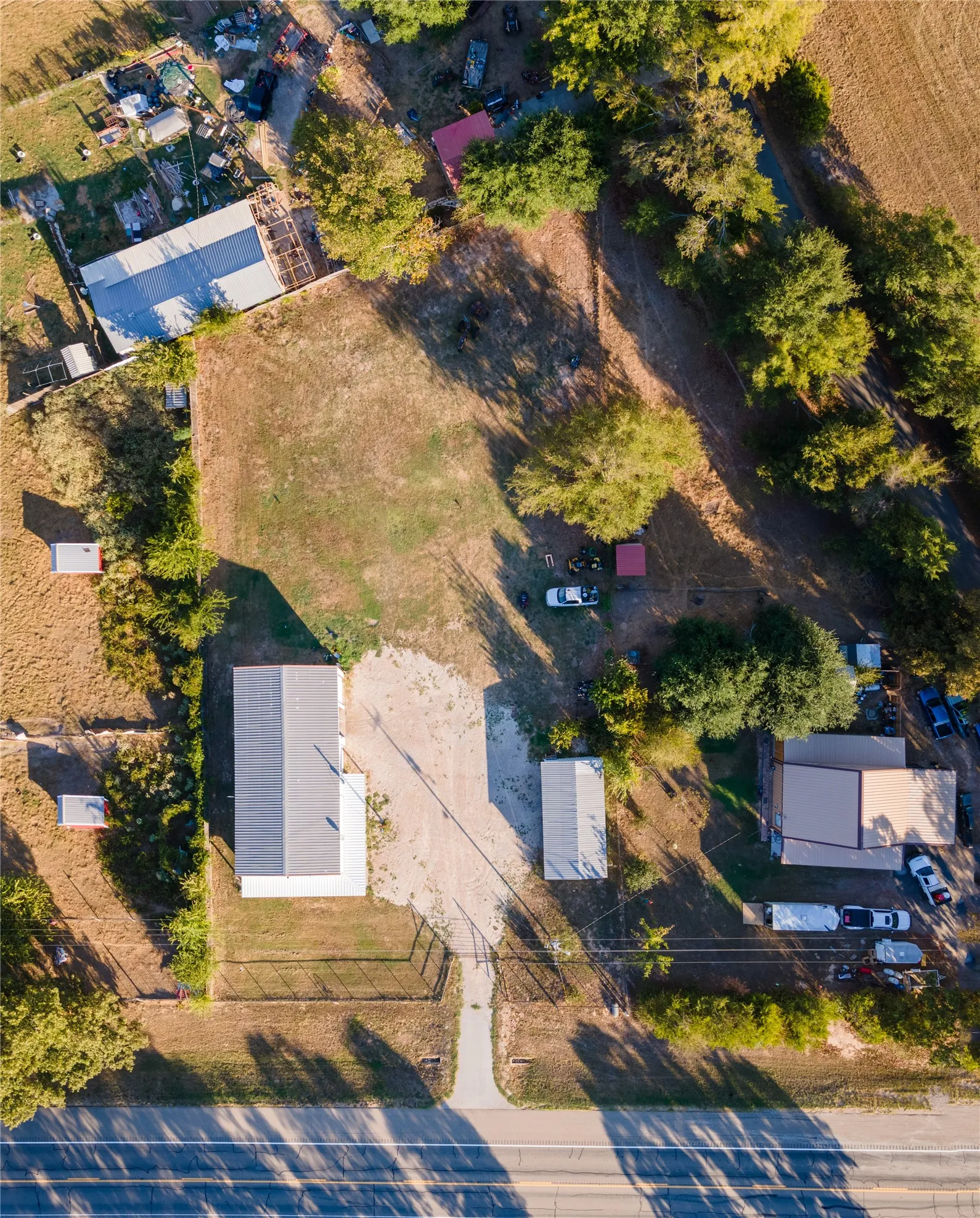 Single Family Residence For Sale in Rains County , 6792 N State Highway 19, Emory, Texas 75440, 2 Bedroom, 1 Bathroom, 3 Garage spaces, 1,296 Sqft, built in 2019, mls#21395445, Real Estate Agent in Emory, Homes For Sale in Rains county, Homes For Sale in Emory, Realtor in Emory Texas, Real Estate Brokerage Independent Realty Texas, Luminita Cordes Realtor
