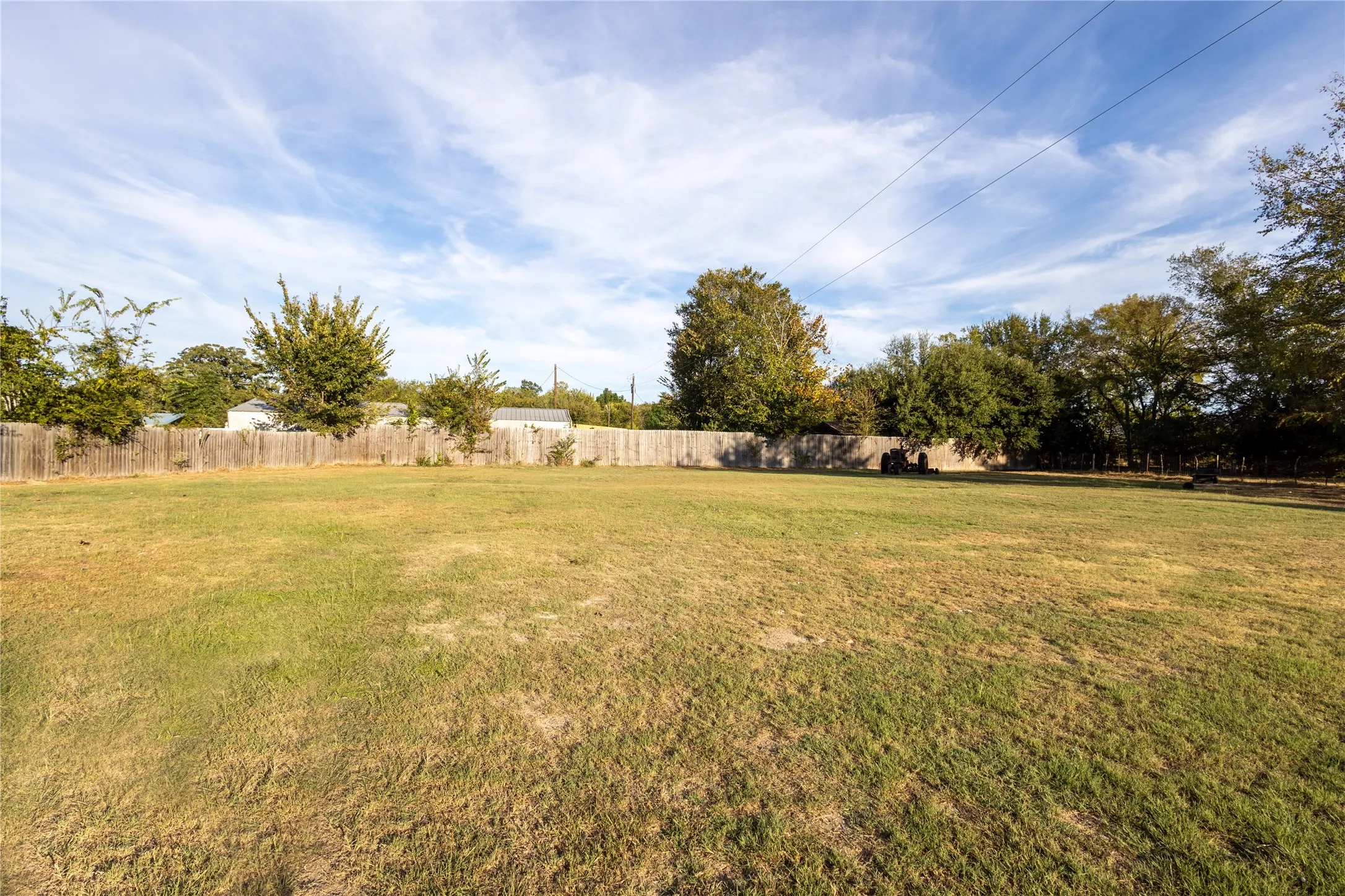 Single Family Residence For Sale in Rains County , 6792 N State Highway 19, Emory, Texas 75440, 2 Bedroom, 1 Bathroom, 3 Garage spaces, 1,296 Sqft, built in 2019, mls#21395445, Real Estate Agent in Emory, Homes For Sale in Rains county, Homes For Sale in Emory, Realtor in Emory Texas, Real Estate Brokerage Independent Realty Texas, Luminita Cordes Realtor