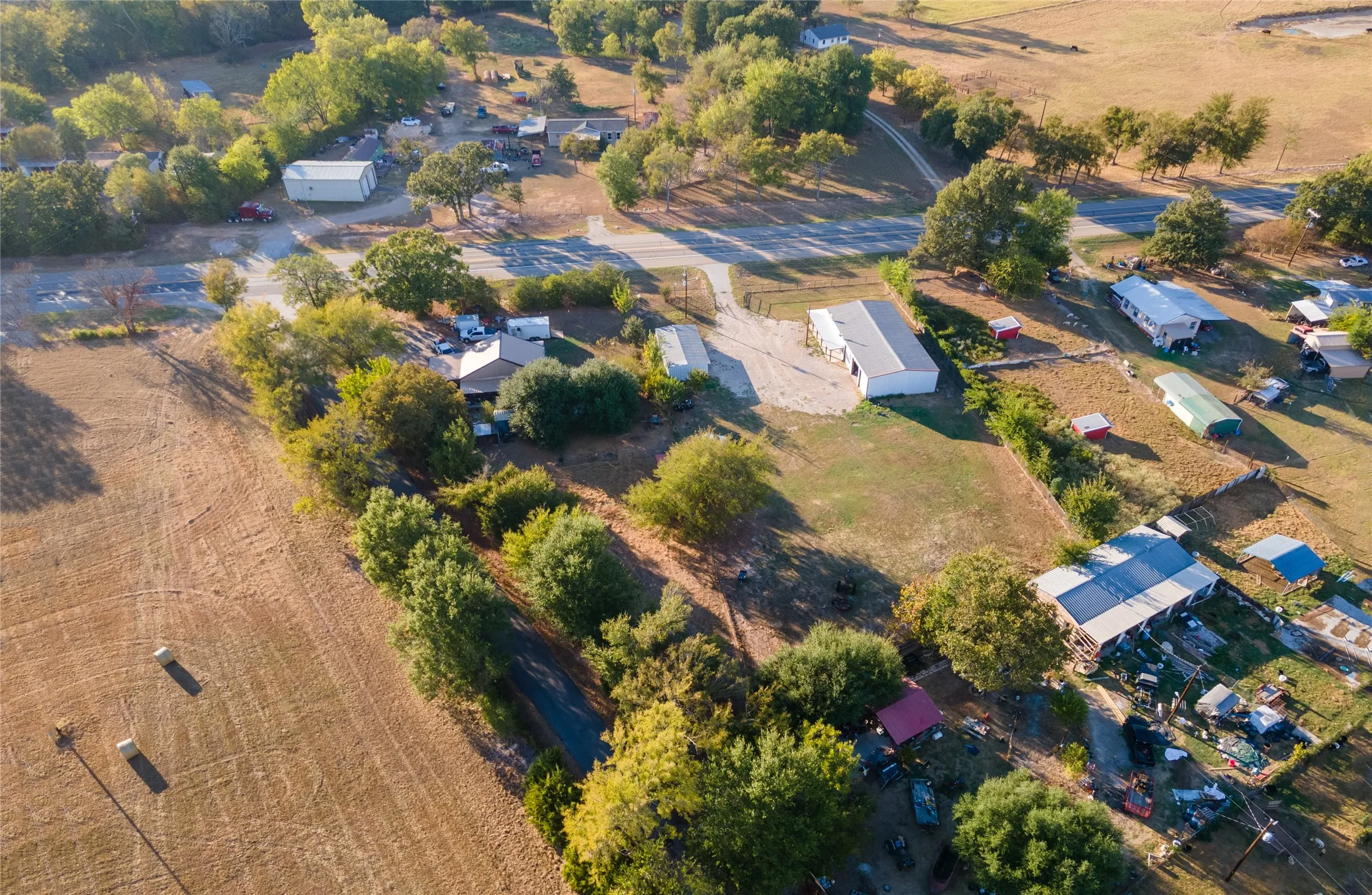 Single Family Residence For Sale in Rains County , 6792 N State Highway 19, Emory, Texas 75440, 2 Bedroom, 1 Bathroom, 3 Garage spaces, 1,296 Sqft, built in 2019, mls#21395445, Real Estate Agent in Emory, Homes For Sale in Rains county, Homes For Sale in Emory, Realtor in Emory Texas, Real Estate Brokerage Independent Realty Texas, Luminita Cordes Realtor