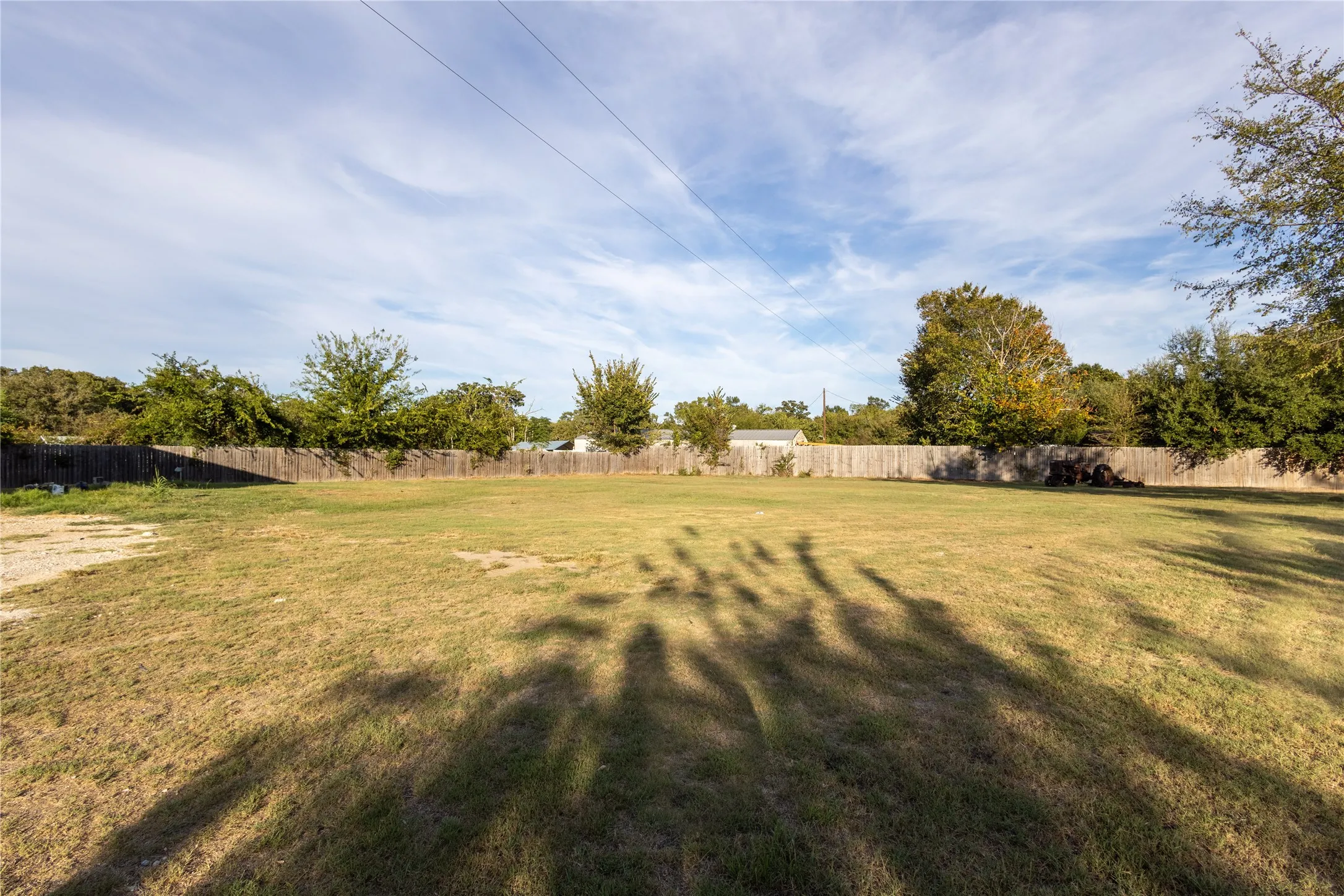 Single Family Residence For Sale in Rains County , 6792 N State Highway 19, Emory, Texas 75440, 2 Bedroom, 1 Bathroom, 3 Garage spaces, 1,296 Sqft, built in 2019, mls#21395445, Real Estate Agent in Emory, Homes For Sale in Rains county, Homes For Sale in Emory, Realtor in Emory Texas, Real Estate Brokerage Independent Realty Texas, Luminita Cordes Realtor