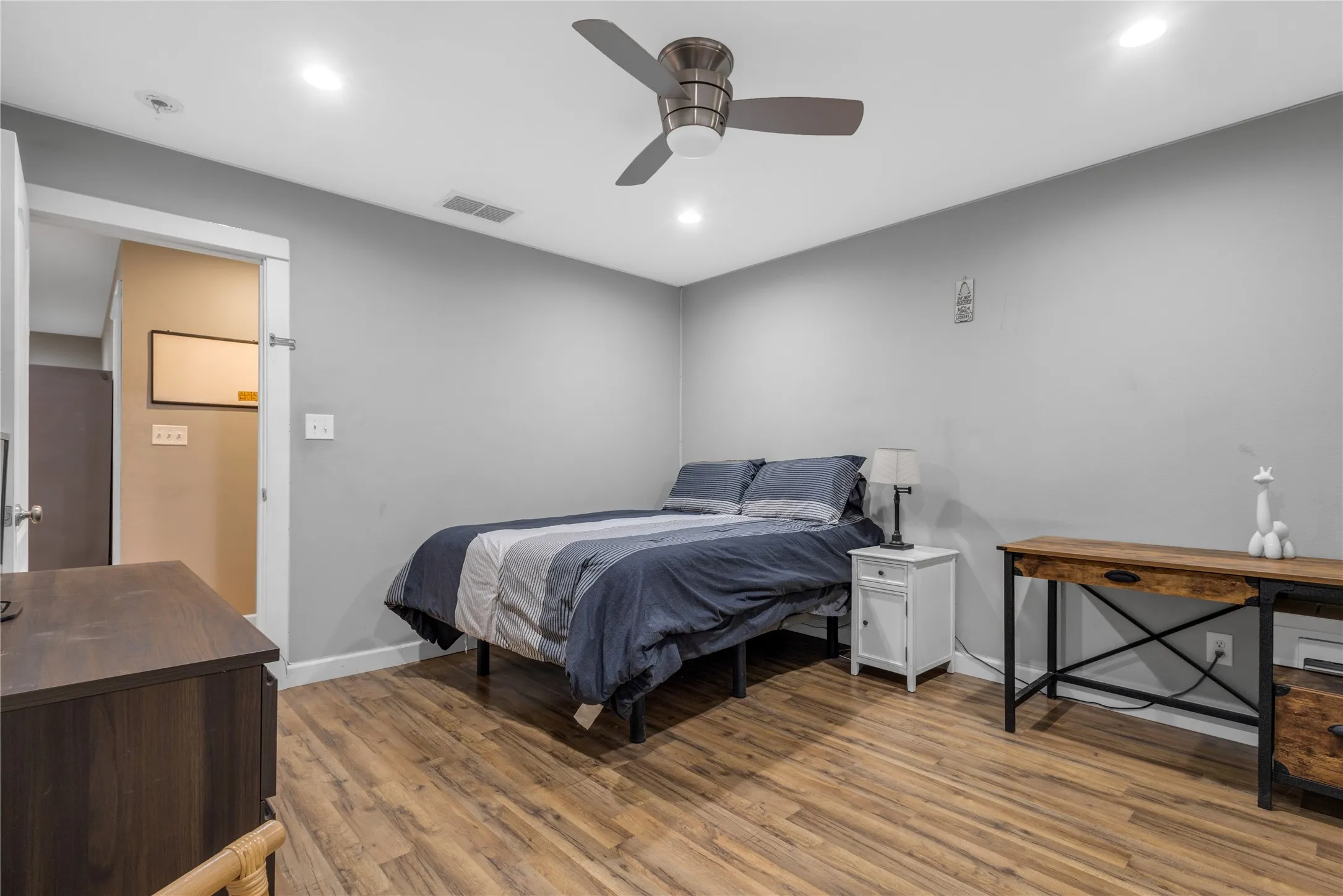 Single Family Residence For Sale in Rains County , 6792 N State Highway 19, Emory, Texas 75440, 2 Bedroom, 1 Bathroom, 3 Garage spaces, 1,296 Sqft, built in 2019, mls#21395445, Real Estate Agent in Emory, Homes For Sale in Rains county, Homes For Sale in Emory, Realtor in Emory Texas, Real Estate Brokerage Independent Realty Texas, Luminita Cordes Realtor