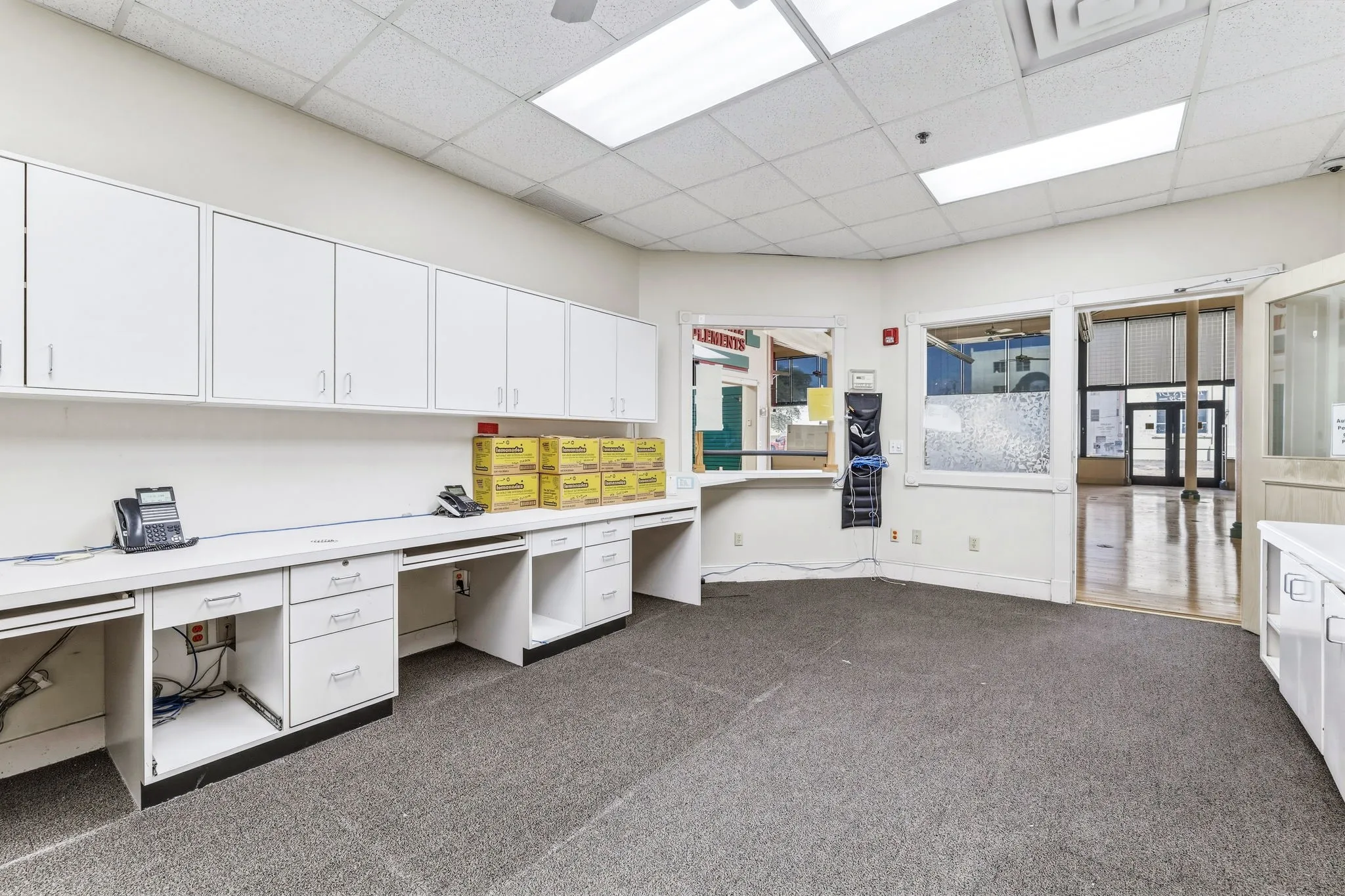 Retail For Sale in Tom Green County , 25 S Chadbourne Street, San Angelo, Texas 76903, 0, 0, Garage spaces, 0 Sqft, built in 1956, mls#21396999, Real Estate Agent in San Angelo, Homes For Sale in Tom Green county, Homes For Sale in San Angelo, Realtor in San Angelo Texas, Real Estate Brokerage Independent Realty Texas, Luminita Cordes Realtor