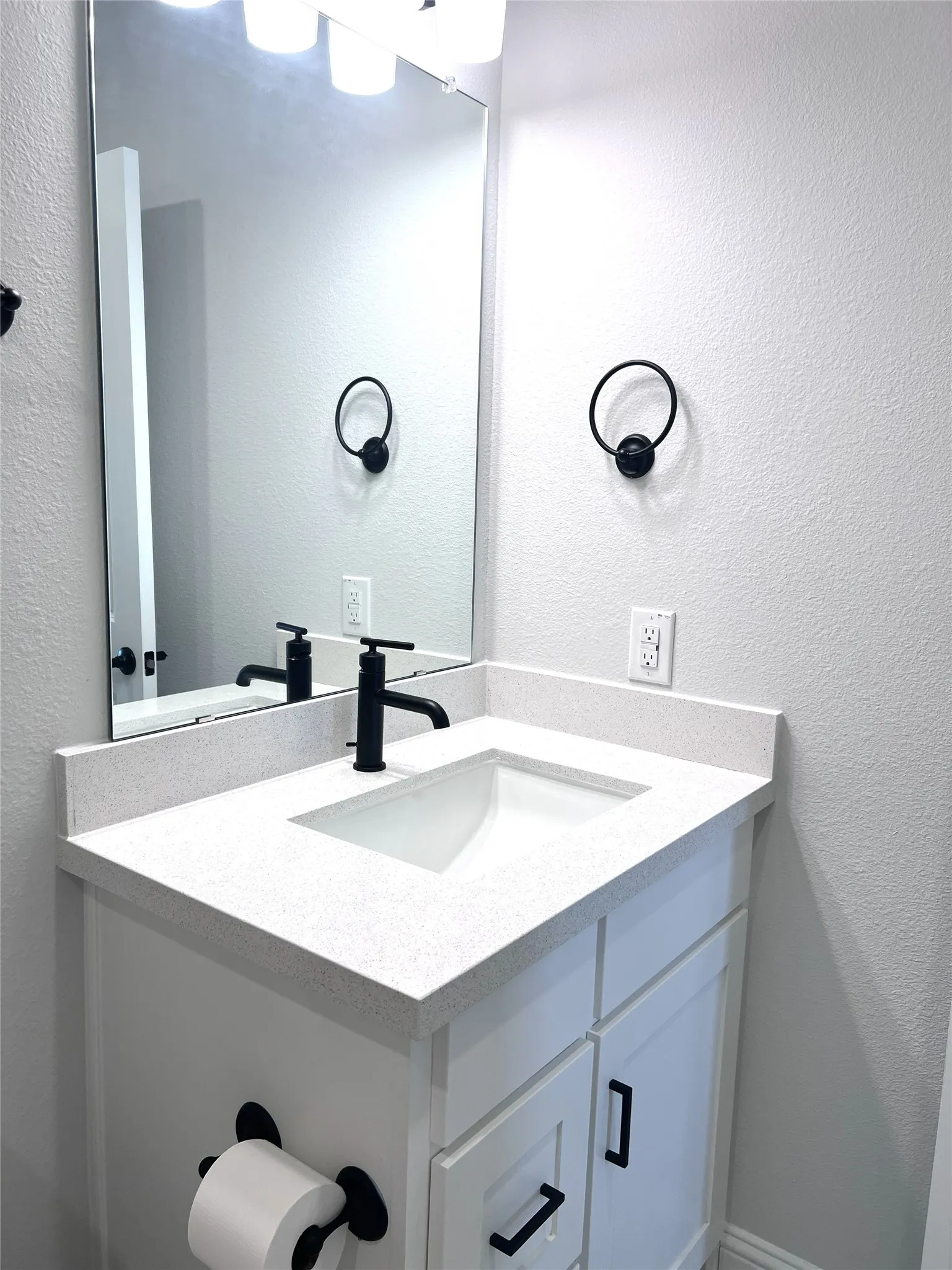 Single Family Residence For Rent in Denton County , 3579 Honeycutt Drive, Frisco, Texas 75033, 4 Bedroom, 3 Bathroom, 2 Garage spaces, 2,430 Sqft, built in 2024, mls#21397003, Real Estate Agent in Frisco, Homes For Rent in Denton county, Homes For Rent in Frisco, Realtor in Frisco Texas, Real Estate Brokerage Independent Realty Texas, Luminita Cordes Realtor