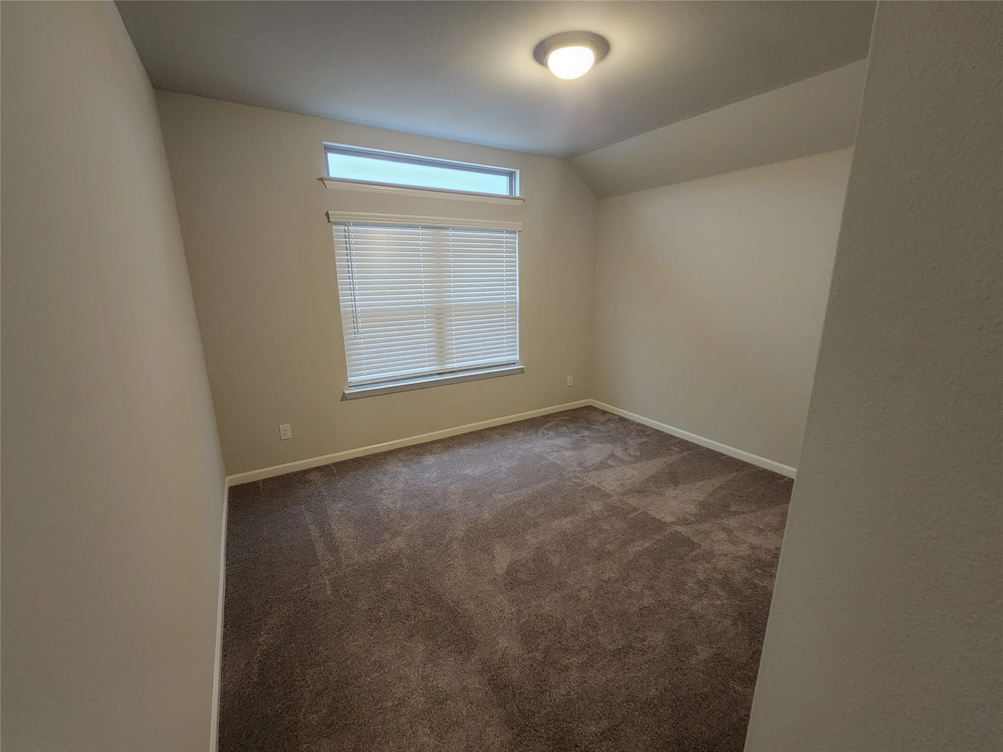 Single Family Residence For Sale in Collin County , 621 Maple Leaf Way, Princeton, Texas 75407, 4 Bedroom, 3 Bathroom, 2 Garage spaces, 2,174 Sqft, built in 2019, mls#21396995, Real Estate Agent in Princeton, Homes For Sale in Collin county, Homes For Sale in Princeton, Realtor in Princeton Texas, Real Estate Brokerage Independent Realty Texas, Luminita Cordes Realtor