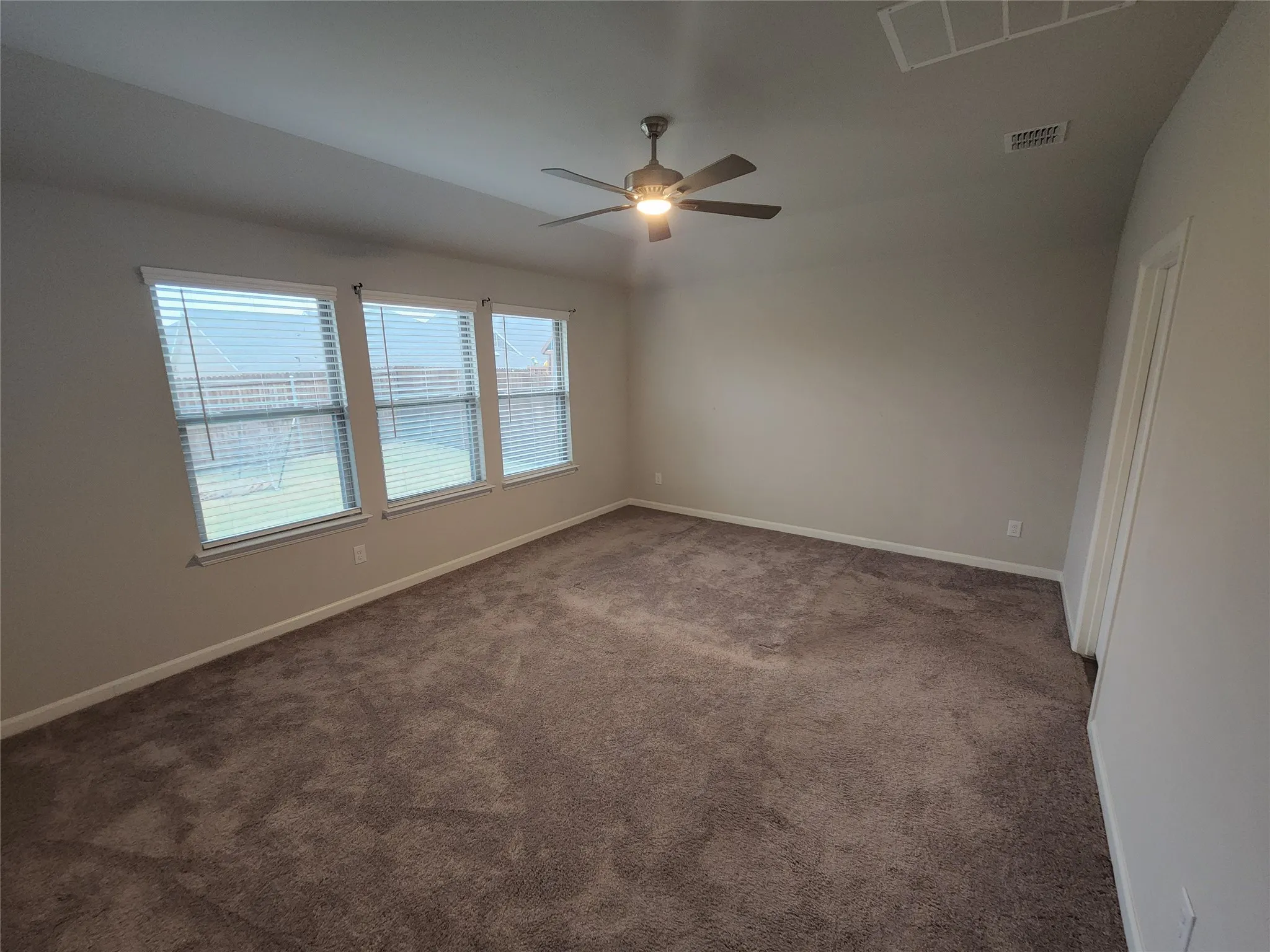 Single Family Residence For Sale in Collin County , 621 Maple Leaf Way, Princeton, Texas 75407, 4 Bedroom, 3 Bathroom, 2 Garage spaces, 2,174 Sqft, built in 2019, mls#21396995, Real Estate Agent in Princeton, Homes For Sale in Collin county, Homes For Sale in Princeton, Realtor in Princeton Texas, Real Estate Brokerage Independent Realty Texas, Luminita Cordes Realtor