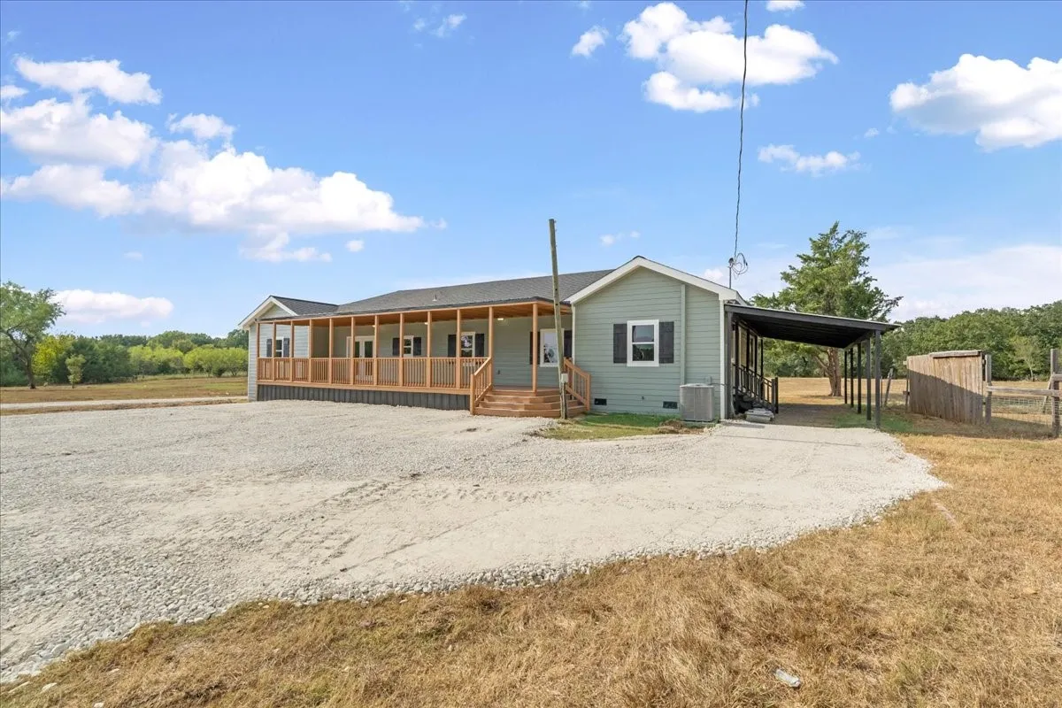 Single Family Residence For Sale in Navarro County , 6857 SW County Road 0021, Corsicana, Texas 75110, 5 Bedroom, 3 Bathroom, Garage spaces, 2,835 Sqft, built in 2024, mls#21396302, Real Estate Agent in Corsicana, Homes For Sale in Navarro county, Homes For Sale in Corsicana, Realtor in Corsicana Texas, Real Estate Brokerage Independent Realty Texas, Luminita Cordes Realtor