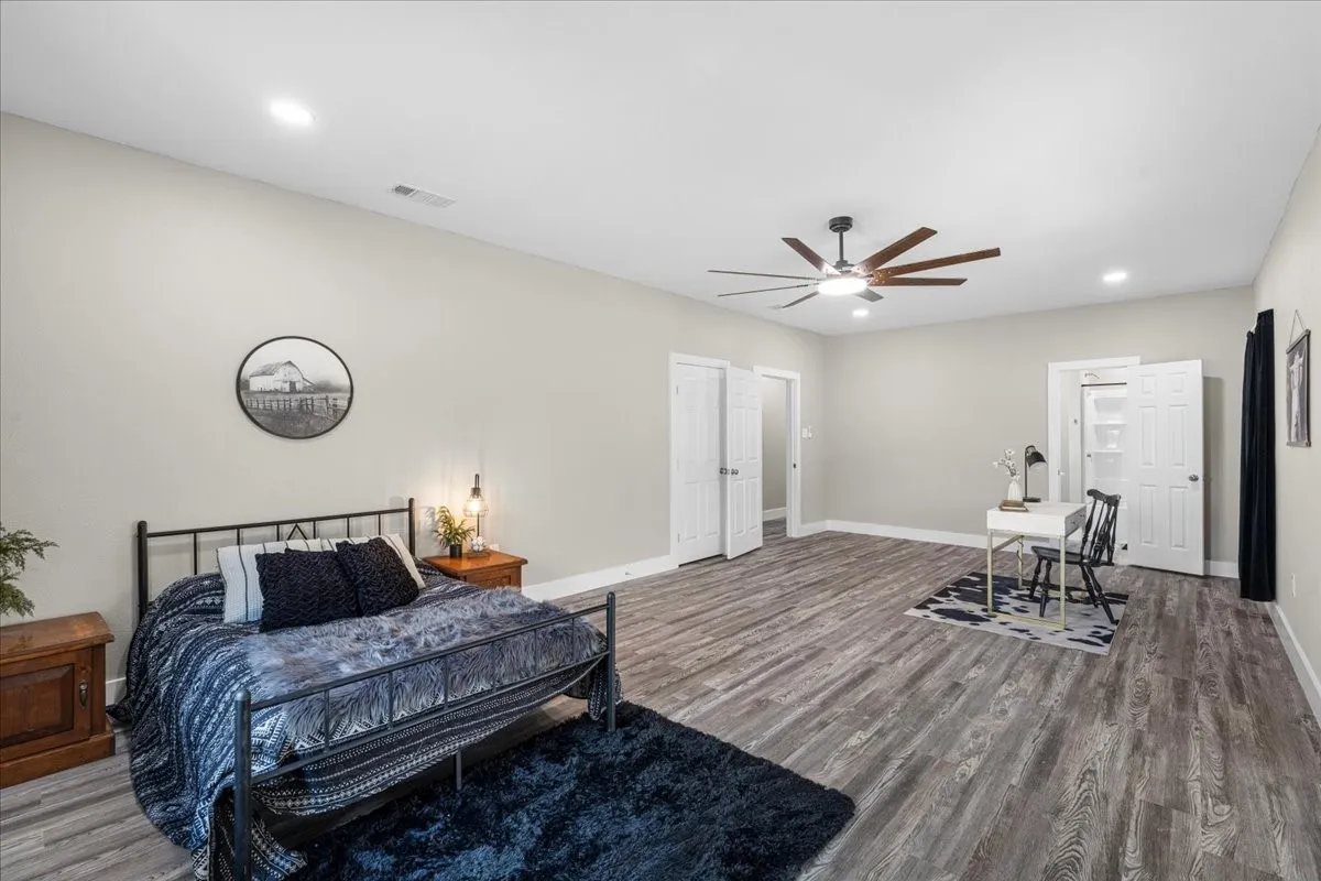 Single Family Residence For Sale in Navarro County , 6857 SW County Road 0021, Corsicana, Texas 75110, 5 Bedroom, 3 Bathroom, Garage spaces, 2,835 Sqft, built in 2024, mls#21396302, Real Estate Agent in Corsicana, Homes For Sale in Navarro county, Homes For Sale in Corsicana, Realtor in Corsicana Texas, Real Estate Brokerage Independent Realty Texas, Luminita Cordes Realtor