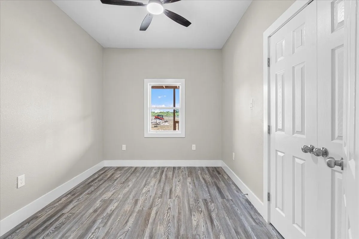 Single Family Residence For Sale in Navarro County , 6857 SW County Road 0021, Corsicana, Texas 75110, 5 Bedroom, 3 Bathroom, Garage spaces, 2,835 Sqft, built in 2024, mls#21396302, Real Estate Agent in Corsicana, Homes For Sale in Navarro county, Homes For Sale in Corsicana, Realtor in Corsicana Texas, Real Estate Brokerage Independent Realty Texas, Luminita Cordes Realtor