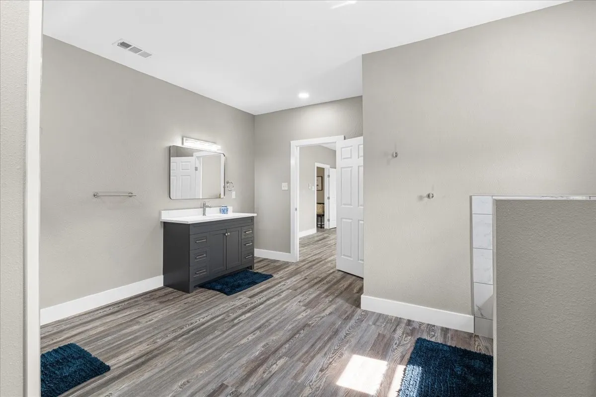 Single Family Residence For Sale in Navarro County , 6857 SW County Road 0021, Corsicana, Texas 75110, 5 Bedroom, 3 Bathroom, Garage spaces, 2,835 Sqft, built in 2024, mls#21396302, Real Estate Agent in Corsicana, Homes For Sale in Navarro county, Homes For Sale in Corsicana, Realtor in Corsicana Texas, Real Estate Brokerage Independent Realty Texas, Luminita Cordes Realtor