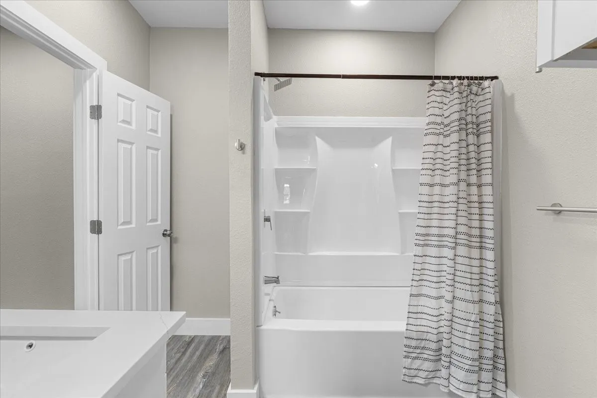 Single Family Residence For Sale in Navarro County , 6857 SW County Road 0021, Corsicana, Texas 75110, 5 Bedroom, 3 Bathroom, Garage spaces, 2,835 Sqft, built in 2024, mls#21396302, Real Estate Agent in Corsicana, Homes For Sale in Navarro county, Homes For Sale in Corsicana, Realtor in Corsicana Texas, Real Estate Brokerage Independent Realty Texas, Luminita Cordes Realtor
