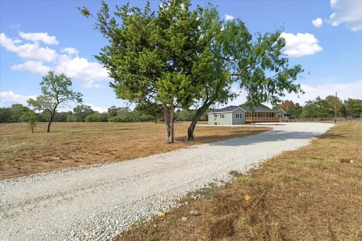 Single Family Residence For Sale in Navarro County , 6857 SW County Road 0021, Corsicana, Texas 75110, 5 Bedroom, 3 Bathroom, Garage spaces, 2,835 Sqft, built in 2024, mls#21396302, Real Estate Agent in Corsicana, Homes For Sale in Navarro county, Homes For Sale in Corsicana, Realtor in Corsicana Texas, Real Estate Brokerage Independent Realty Texas, Luminita Cordes Realtor