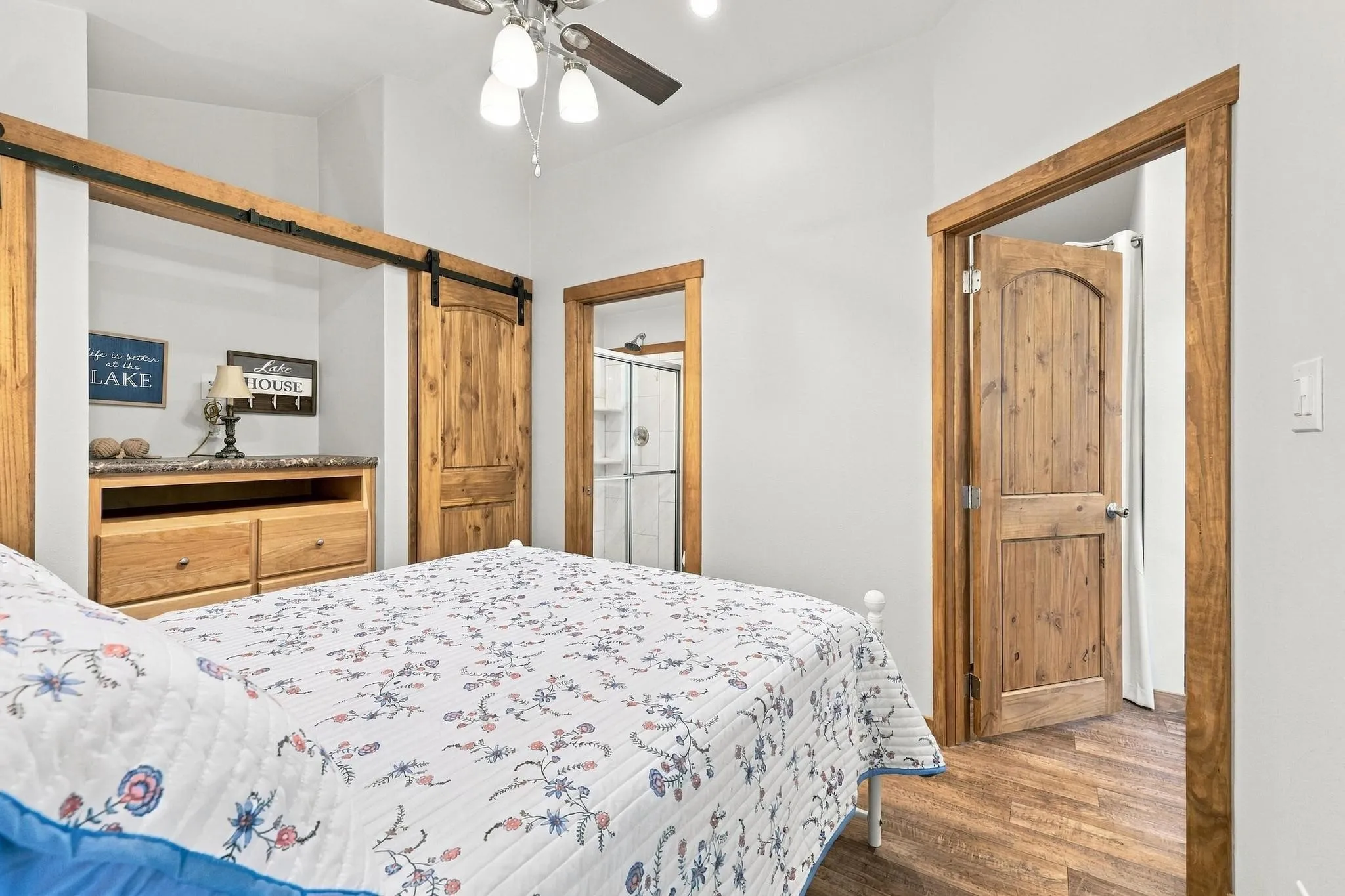 Single Family Residence For Sale in Grayson County , 140 Davidson Circle, Pottsboro, Texas 75076, 1 Bedroom, 1 Bathroom, Garage spaces, 394 Sqft, built in 2024, mls#21396355, Real Estate Agent in Pottsboro, Homes For Sale in Grayson county, Homes For Sale in Pottsboro, Realtor in Pottsboro Texas, Real Estate Brokerage Independent Realty Texas, Luminita Cordes Realtor