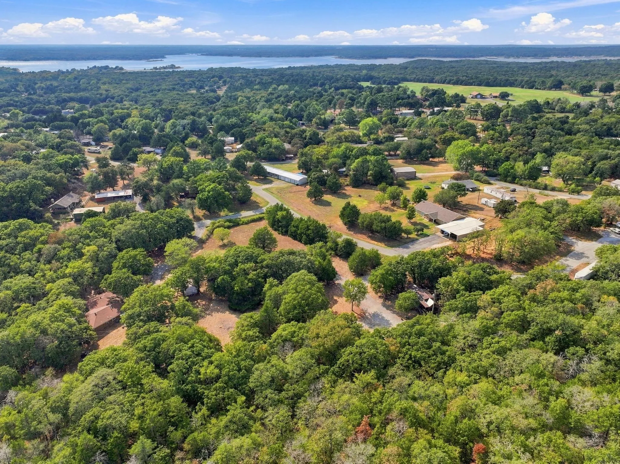 Single Family Residence For Sale in Grayson County , 140 Davidson Circle, Pottsboro, Texas 75076, 1 Bedroom, 1 Bathroom, Garage spaces, 394 Sqft, built in 2024, mls#21396355, Real Estate Agent in Pottsboro, Homes For Sale in Grayson county, Homes For Sale in Pottsboro, Realtor in Pottsboro Texas, Real Estate Brokerage Independent Realty Texas, Luminita Cordes Realtor