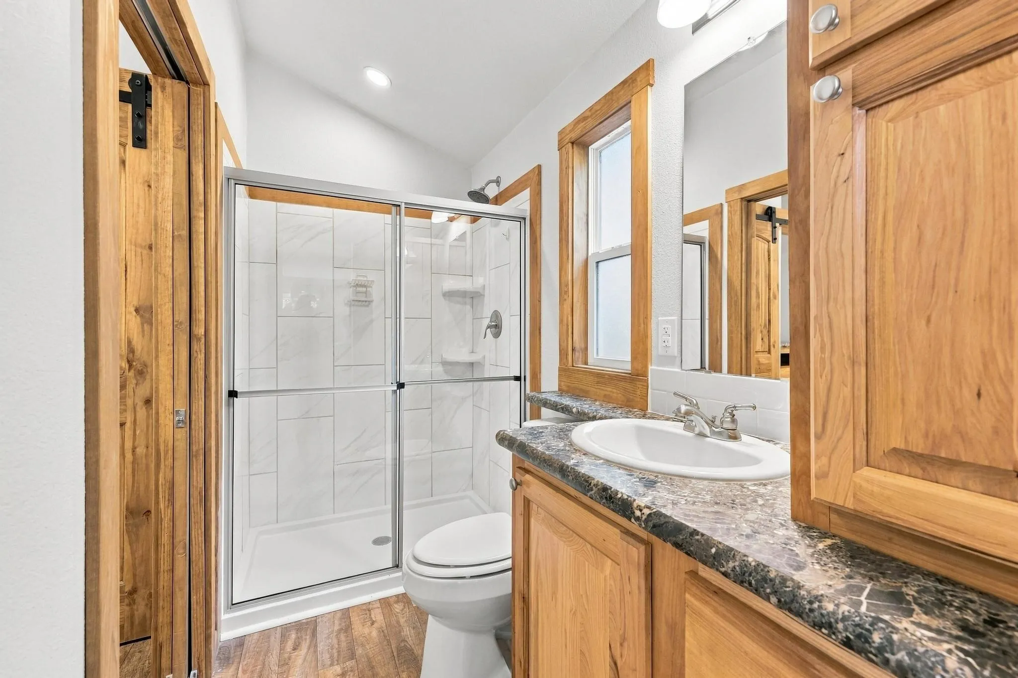 Single Family Residence For Sale in Grayson County , 140 Davidson Circle, Pottsboro, Texas 75076, 1 Bedroom, 1 Bathroom, Garage spaces, 394 Sqft, built in 2024, mls#21396355, Real Estate Agent in Pottsboro, Homes For Sale in Grayson county, Homes For Sale in Pottsboro, Realtor in Pottsboro Texas, Real Estate Brokerage Independent Realty Texas, Luminita Cordes Realtor
