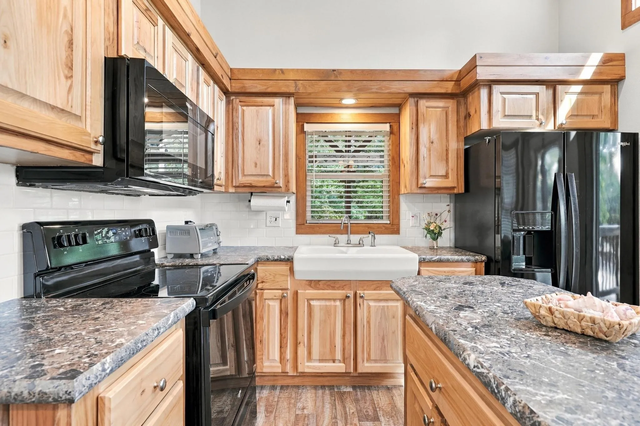 Single Family Residence For Sale in Grayson County , 140 Davidson Circle, Pottsboro, Texas 75076, 1 Bedroom, 1 Bathroom, Garage spaces, 394 Sqft, built in 2024, mls#21396355, Real Estate Agent in Pottsboro, Homes For Sale in Grayson county, Homes For Sale in Pottsboro, Realtor in Pottsboro Texas, Real Estate Brokerage Independent Realty Texas, Luminita Cordes Realtor