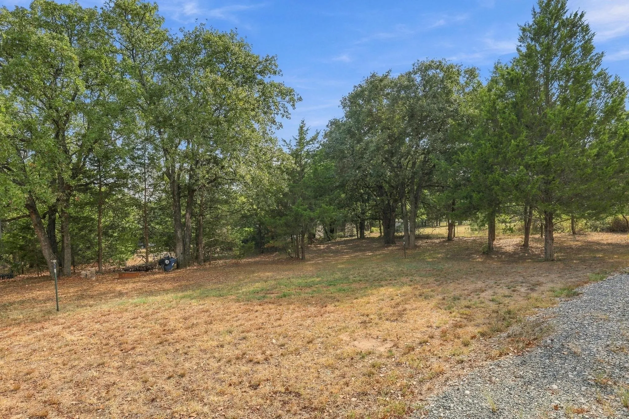 Single Family Residence For Sale in Grayson County , 140 Davidson Circle, Pottsboro, Texas 75076, 1 Bedroom, 1 Bathroom, Garage spaces, 394 Sqft, built in 2024, mls#21396355, Real Estate Agent in Pottsboro, Homes For Sale in Grayson county, Homes For Sale in Pottsboro, Realtor in Pottsboro Texas, Real Estate Brokerage Independent Realty Texas, Luminita Cordes Realtor