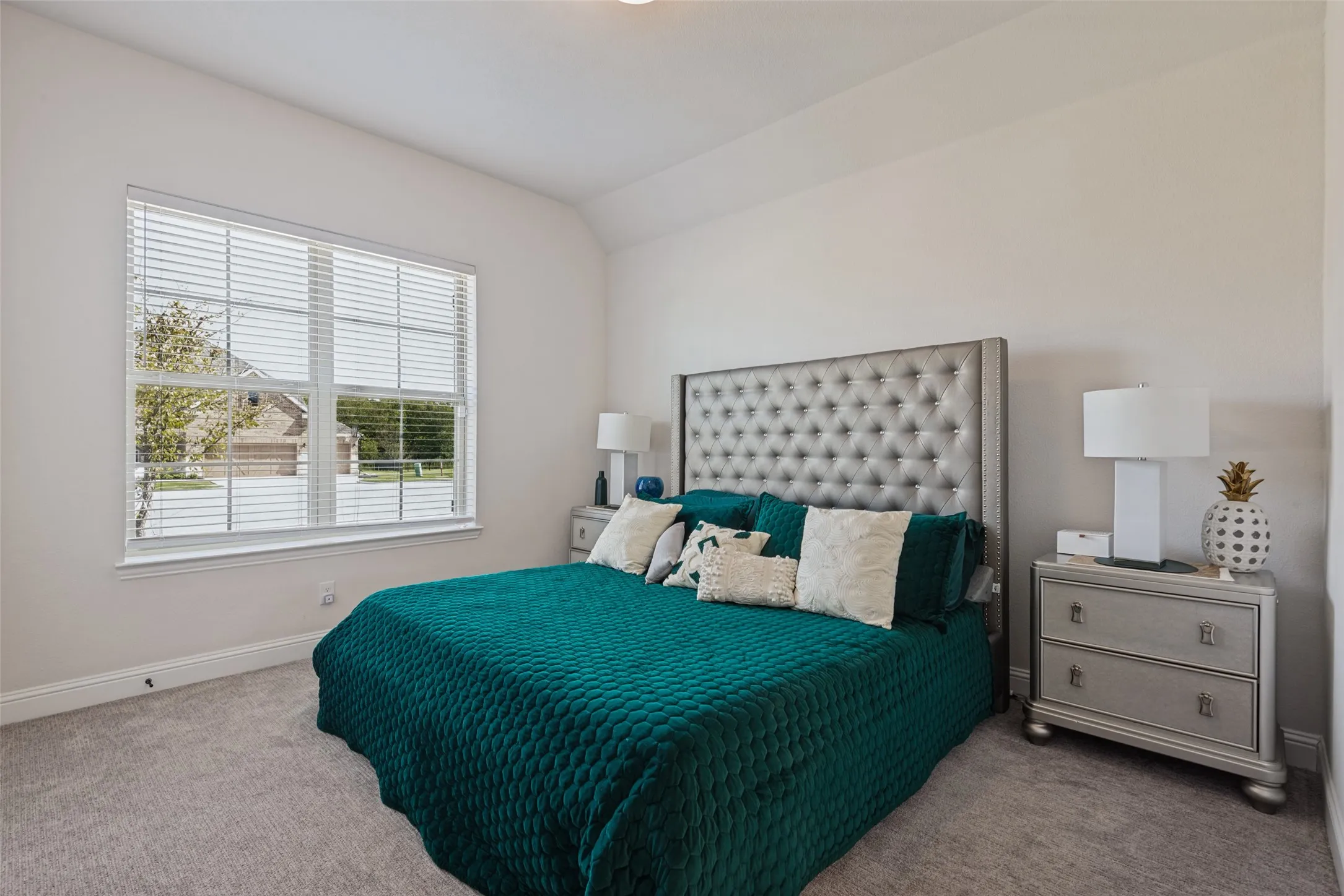 Single Family Residence For Sale in Rockwall County , 3808 Majesty Court, Heath, Texas 75032, 4 Bedroom, 4 Bathroom, 3 Garage spaces, 3,758 Sqft, built in 2024, mls#21396975, Real Estate Agent in Heath, Homes For Sale in Rockwall county, Homes For Sale in Heath, Realtor in Heath Texas, Real Estate Brokerage Independent Realty Texas, Luminita Cordes Realtor