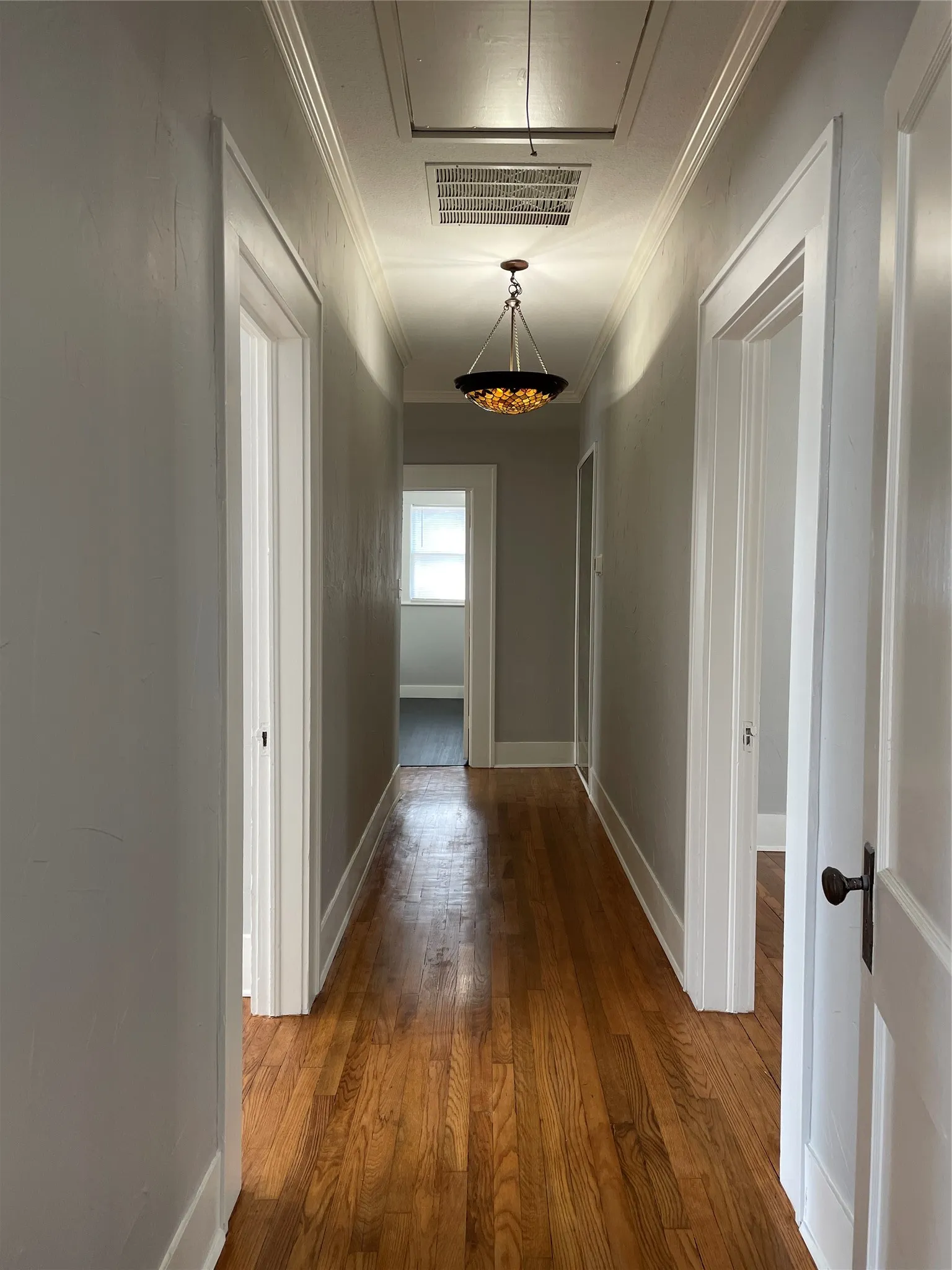 Single Family Residence For Sale in Henderson County , 300 S Prairieville Street, Athens, Texas 75751, 3 Bedroom, 2 Bathroom, 1 Garage spaces, 1,838 Sqft, built in 1937, mls#21388845, Real Estate Agent in Athens, Homes For Sale in Henderson county, Homes For Sale in Athens, Realtor in Athens Texas, Real Estate Brokerage Independent Realty Texas, Luminita Cordes Realtor
