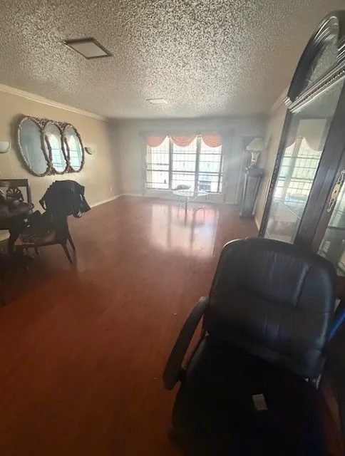 Single Family Residence For Sale in Dallas County , 1907 Canelo Drive, Dallas, Texas 75232, 2 Bedroom, 1 Bathroom, 1 Garage spaces, 1,122 Sqft, built in 1951, mls#21396417, Real Estate Agent in Dallas, Homes For Sale in Dallas county, Homes For Sale in Dallas, Realtor in Dallas Texas, Real Estate Brokerage Independent Realty Texas, Luminita Cordes Realtor