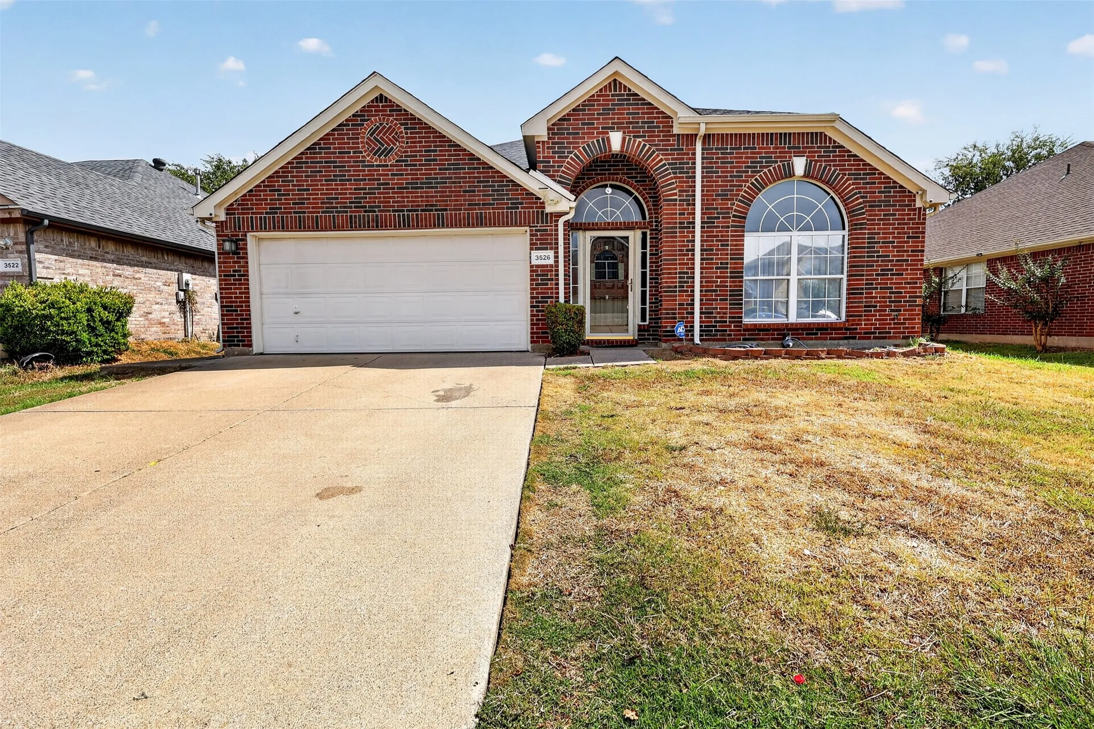 Single Family Residence For Rent in Tarrant County , 3526 Sedona Drive, Grand Prairie, Texas 75052, 4 Bedroom, 2 Bathroom, 2 Garage spaces, 2,162 Sqft, built in 2001, mls#21397015, Real Estate Agent in Grand Prairie, Homes For Rent in Tarrant county, Homes For Rent in Grand Prairie, Realtor in Grand Prairie Texas, Real Estate Brokerage Independent Realty Texas, Luminita Cordes Realtor
