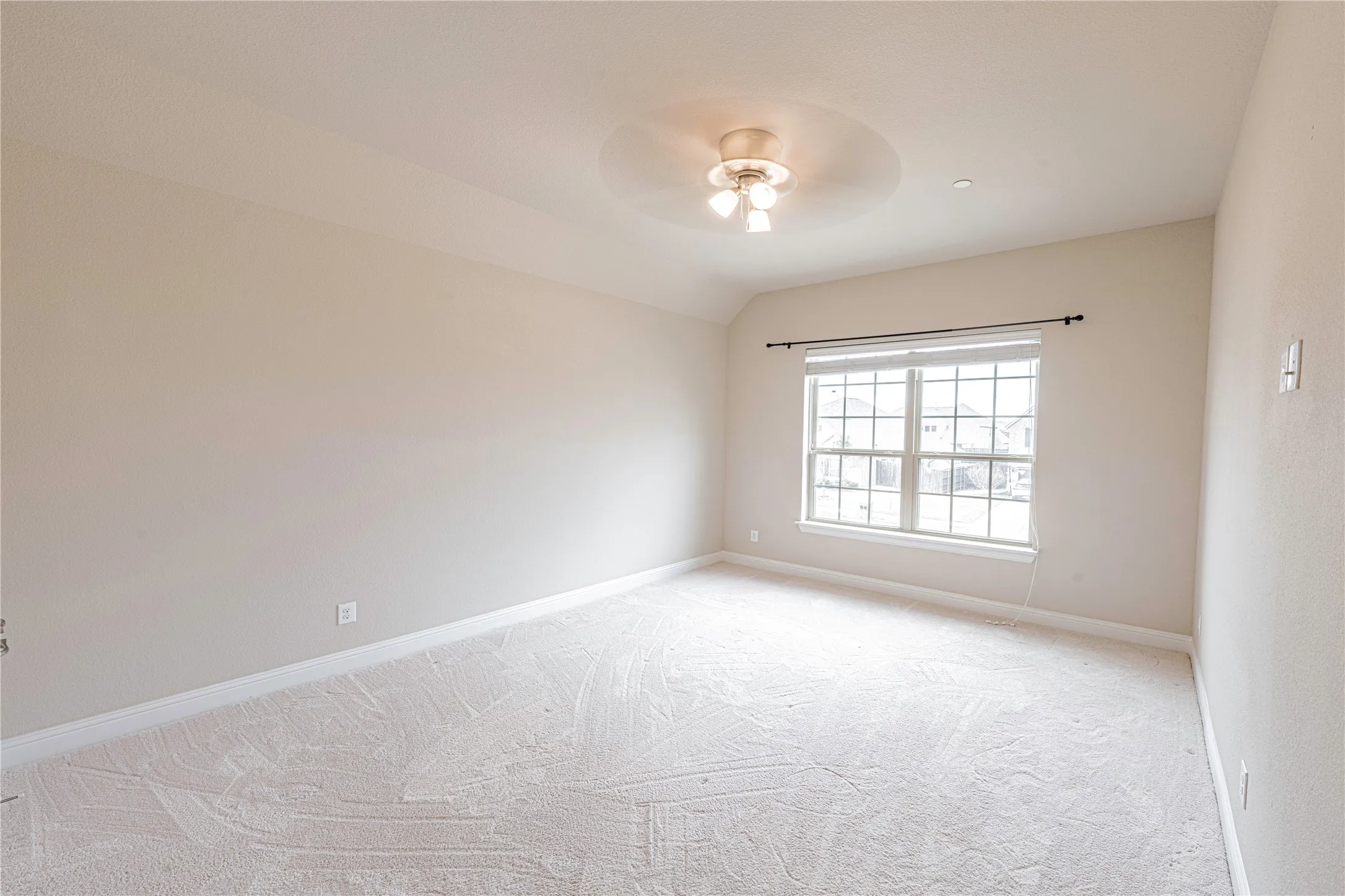 Single Family Residence For Sale in Collin County , 2320 Lewis Canyon Drive, Prosper, Texas 75078, 4 Bedroom, 4 Bathroom, 3 Garage spaces, 4,127 Sqft, built in 2016, mls#21396996, Real Estate Agent in Prosper, Homes For Sale in Collin county, Homes For Sale in Prosper, Realtor in Prosper Texas, Real Estate Brokerage Independent Realty Texas, Luminita Cordes Realtor