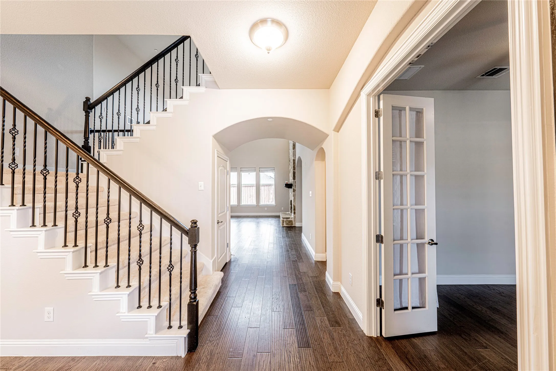 Single Family Residence For Sale in Collin County , 2320 Lewis Canyon Drive, Prosper, Texas 75078, 4 Bedroom, 4 Bathroom, 3 Garage spaces, 4,127 Sqft, built in 2016, mls#21396996, Real Estate Agent in Prosper, Homes For Sale in Collin county, Homes For Sale in Prosper, Realtor in Prosper Texas, Real Estate Brokerage Independent Realty Texas, Luminita Cordes Realtor