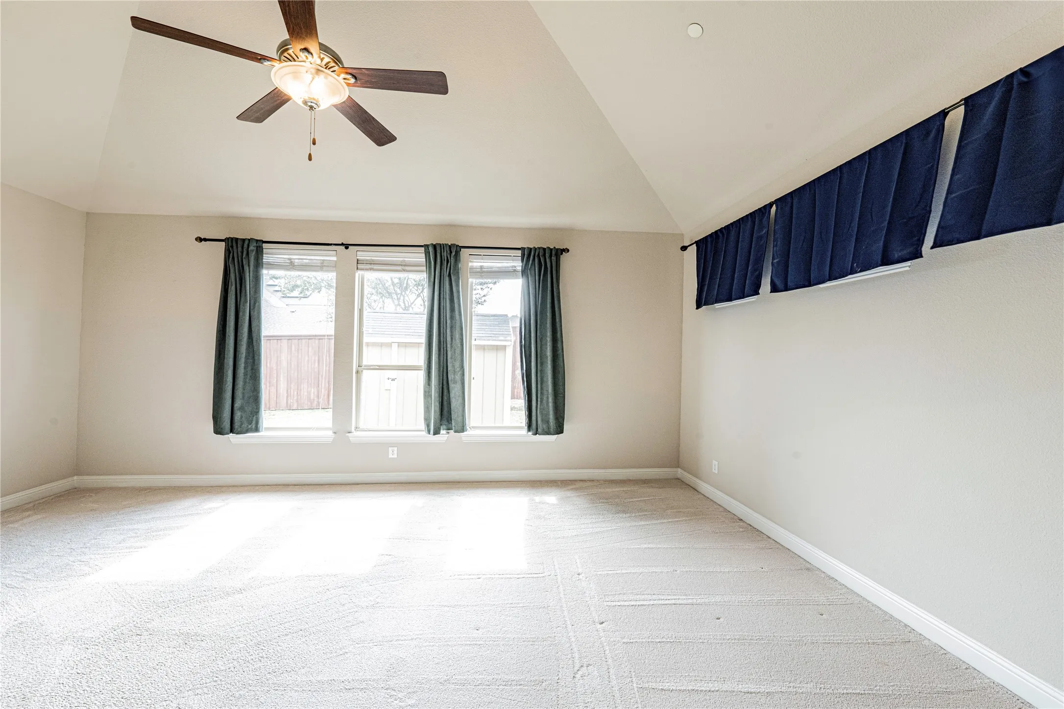 Single Family Residence For Sale in Collin County , 2320 Lewis Canyon Drive, Prosper, Texas 75078, 4 Bedroom, 4 Bathroom, 3 Garage spaces, 4,127 Sqft, built in 2016, mls#21396996, Real Estate Agent in Prosper, Homes For Sale in Collin county, Homes For Sale in Prosper, Realtor in Prosper Texas, Real Estate Brokerage Independent Realty Texas, Luminita Cordes Realtor