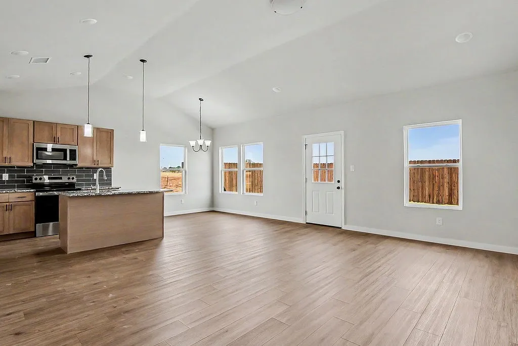 Single Family Residence For Sale in Tarrant County , 212 Marble Creek Drive, Fort Worth, Texas 76131, 3 Bedroom, 2 Bathroom, 2 Garage spaces, 1,387 Sqft, built in 2026, mls#21397017, Real Estate Agent in Fort Worth, Homes For Sale in Tarrant county, Homes For Sale in Fort Worth, Realtor in Fort Worth Texas, Real Estate Brokerage Independent Realty Texas, Luminita Cordes Realtor