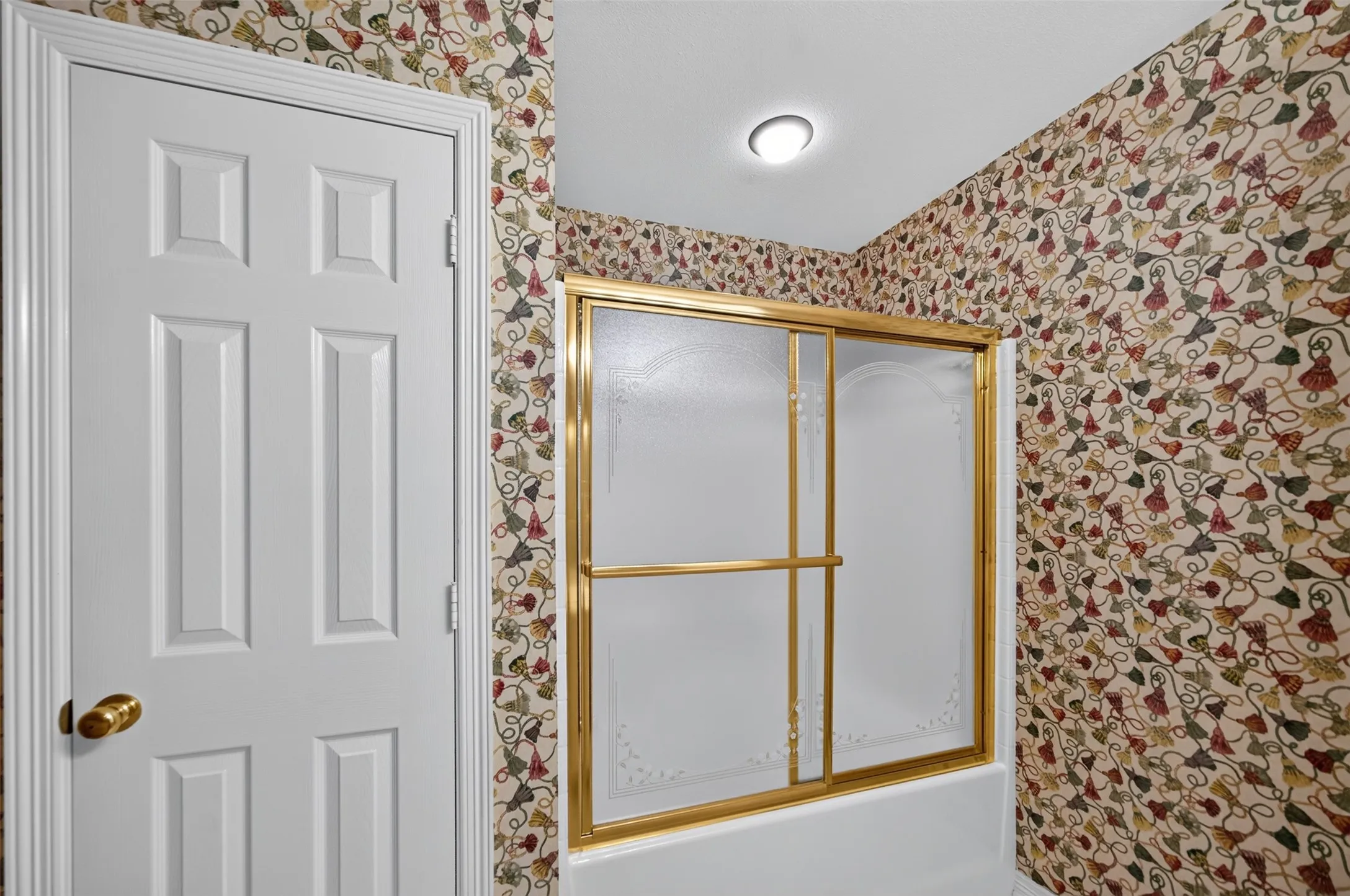 View of the Closet and Bathing area of the second Bathroom.