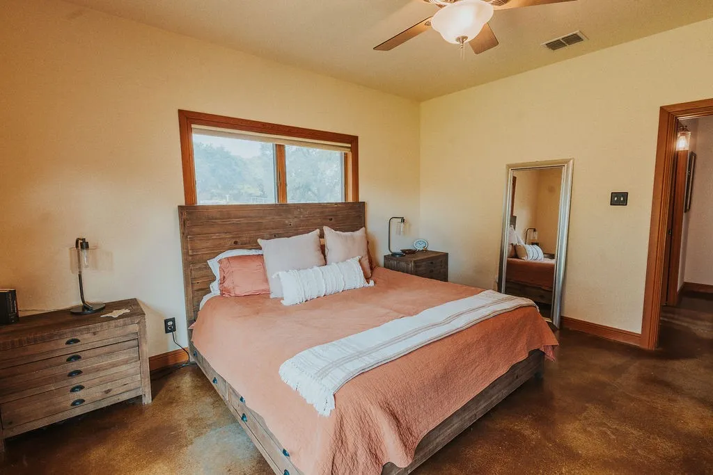 Single Family Residence For Sale in Parker County , 600 Finney Drive, Weatherford, Texas 76085, 2 Bedroom, 2 Bathroom, Garage spaces, 1,490 Sqft, built in 2008, mls#21391825, Real Estate Agent in Weatherford, Homes For Sale in Parker county, Homes For Sale in Weatherford, Realtor in Weatherford Texas, Real Estate Brokerage Independent Realty Texas, Luminita Cordes Realtor