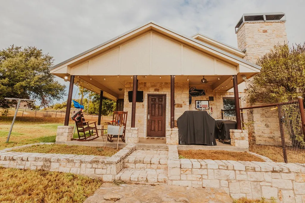 Single Family Residence For Sale in Parker County , 600 Finney Drive, Weatherford, Texas 76085, 2 Bedroom, 2 Bathroom, Garage spaces, 1,490 Sqft, built in 2008, mls#21391825, Real Estate Agent in Weatherford, Homes For Sale in Parker county, Homes For Sale in Weatherford, Realtor in Weatherford Texas, Real Estate Brokerage Independent Realty Texas, Luminita Cordes Realtor