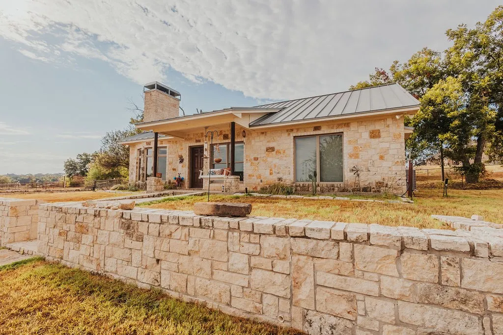 Single Family Residence For Sale in Parker County , 600 Finney Drive, Weatherford, Texas 76085, 2 Bedroom, 2 Bathroom, Garage spaces, 1,490 Sqft, built in 2008, mls#21391825, Real Estate Agent in Weatherford, Homes For Sale in Parker county, Homes For Sale in Weatherford, Realtor in Weatherford Texas, Real Estate Brokerage Independent Realty Texas, Luminita Cordes Realtor