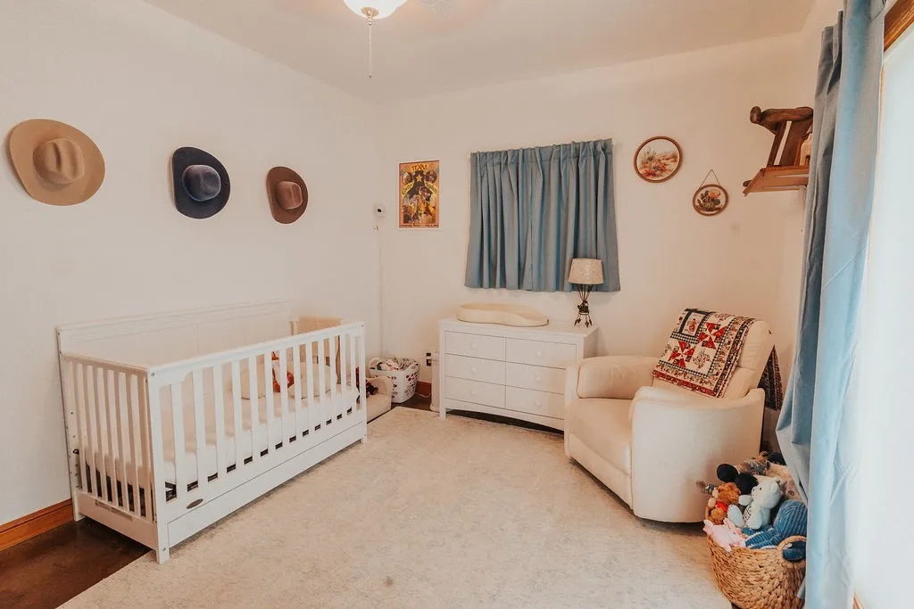 Single Family Residence For Sale in Parker County , 600 Finney Drive, Weatherford, Texas 76085, 2 Bedroom, 2 Bathroom, Garage spaces, 1,490 Sqft, built in 2008, mls#21391825, Real Estate Agent in Weatherford, Homes For Sale in Parker county, Homes For Sale in Weatherford, Realtor in Weatherford Texas, Real Estate Brokerage Independent Realty Texas, Luminita Cordes Realtor
