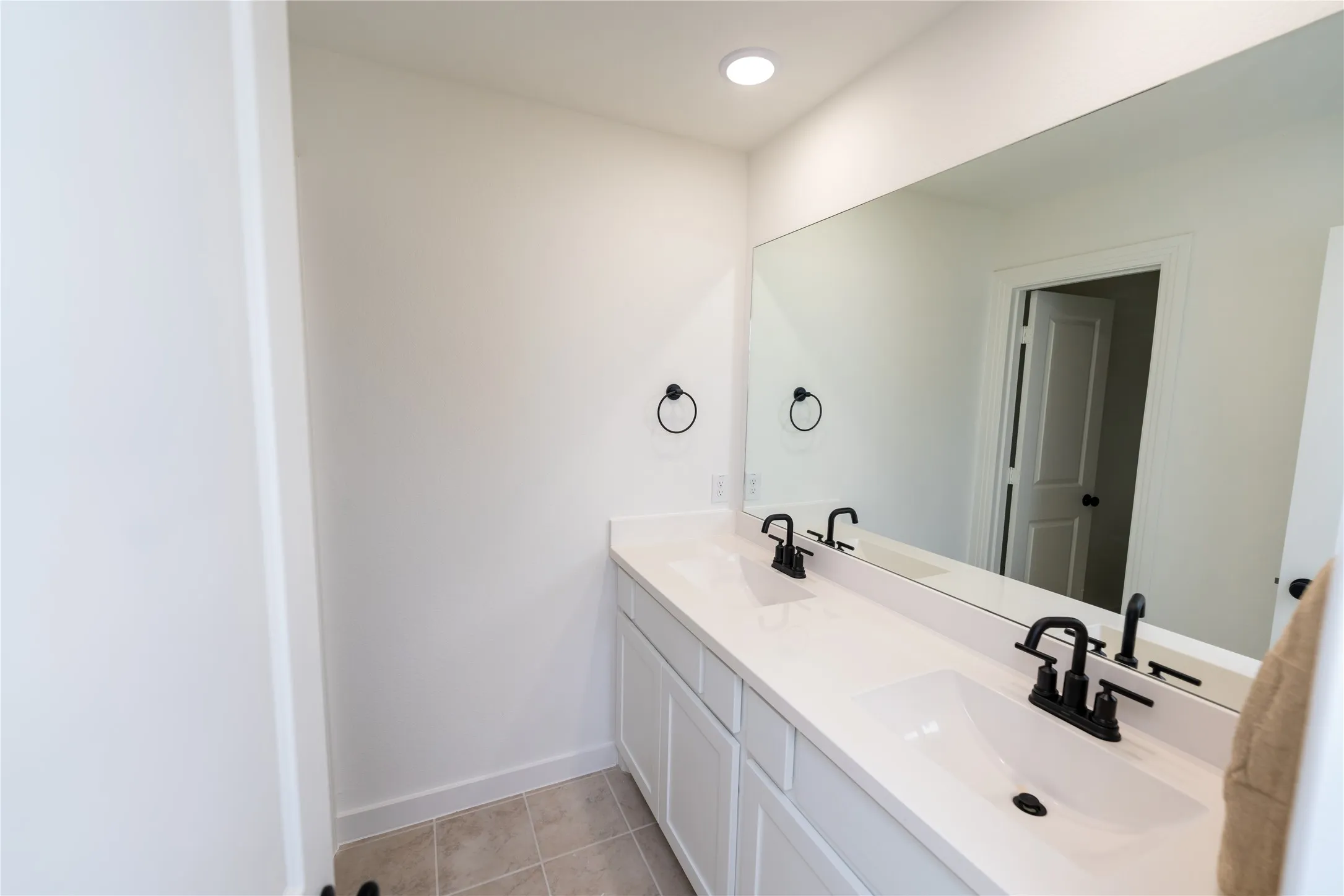 Single Family Residence For Rent in Collin County , 2429 Plumeria Lane, Celina, Texas 75009, 4 Bedroom, 3 Bathroom, 2 Garage spaces, 2,973 Sqft, built in 2024, mls#21395662, Real Estate Agent in Celina, Homes For Rent in Collin county, Homes For Rent in Celina, Realtor in Celina Texas, Real Estate Brokerage Independent Realty Texas, Luminita Cordes Realtor