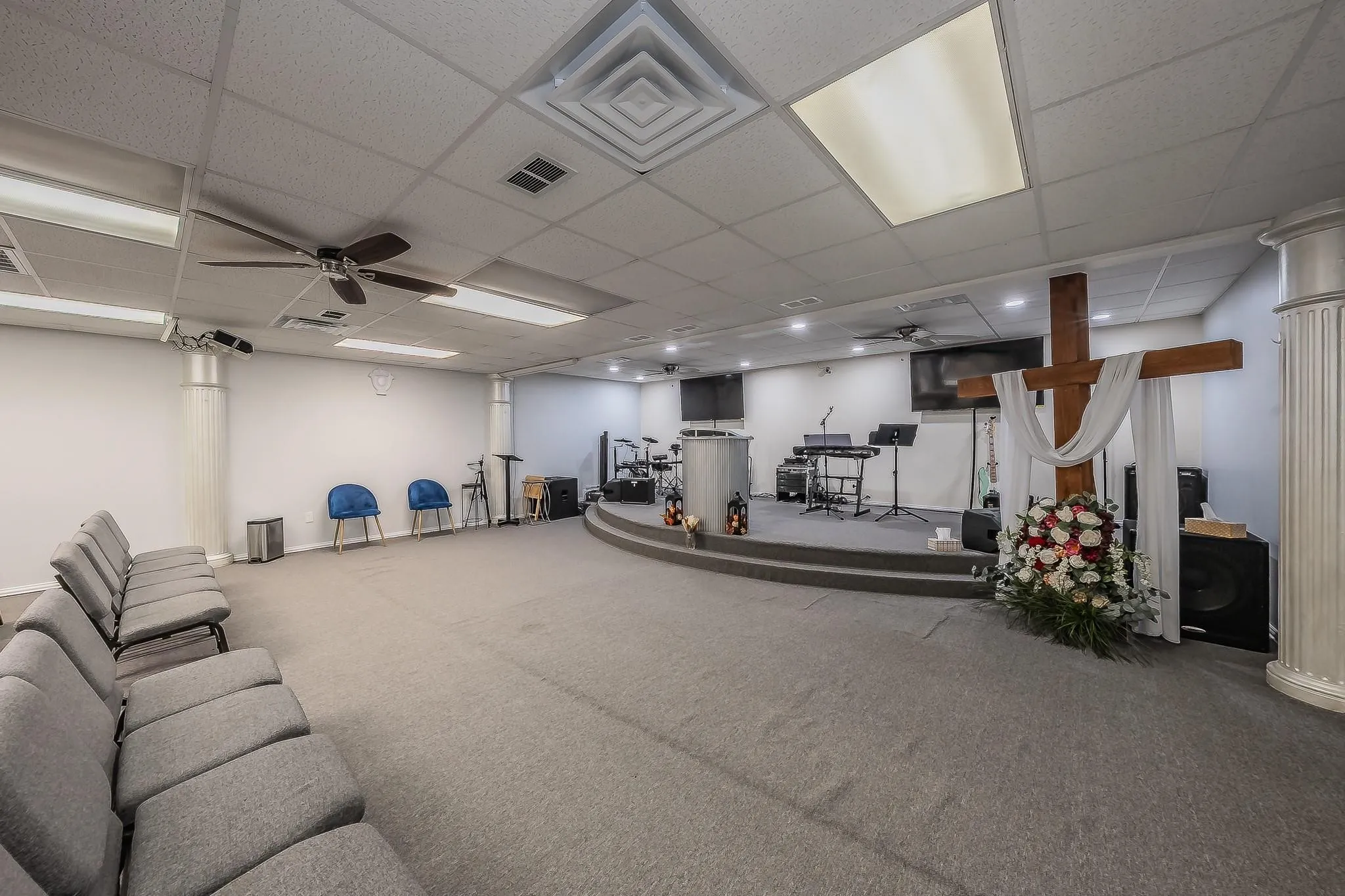Business For Sale in Tarrant County , 3819 Mccart Avenue, Fort Worth, Texas 76110, 0, 0, Garage spaces, 0 Sqft, built in 1966, mls#21396254, Real Estate Agent in Fort Worth, Homes For Sale in Tarrant county, Homes For Sale in Fort Worth, Realtor in Fort Worth Texas, Real Estate Brokerage Independent Realty Texas, Luminita Cordes Realtor