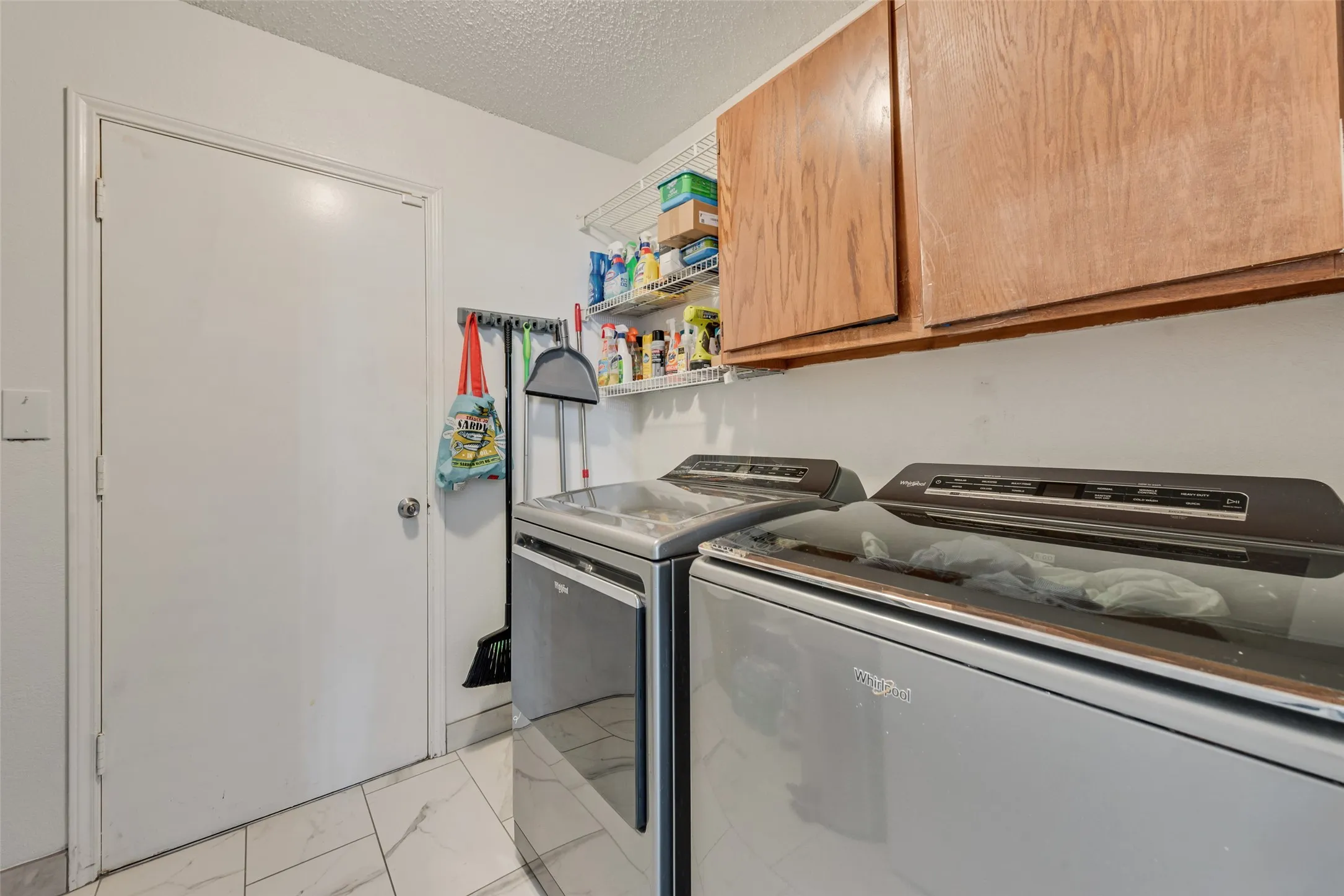 Single Family Residence For Sale in Tarrant County , 10140 Indian Mound Road, Fort Worth, Texas 76108, 3 Bedroom, 2 Bathroom, 2 Garage spaces, 1,556 Sqft, built in 1986, mls#21395676, Real Estate Agent in Fort Worth, Homes For Sale in Tarrant county, Homes For Sale in Fort Worth, Realtor in Fort Worth Texas, Real Estate Brokerage Independent Realty Texas, Luminita Cordes Realtor
