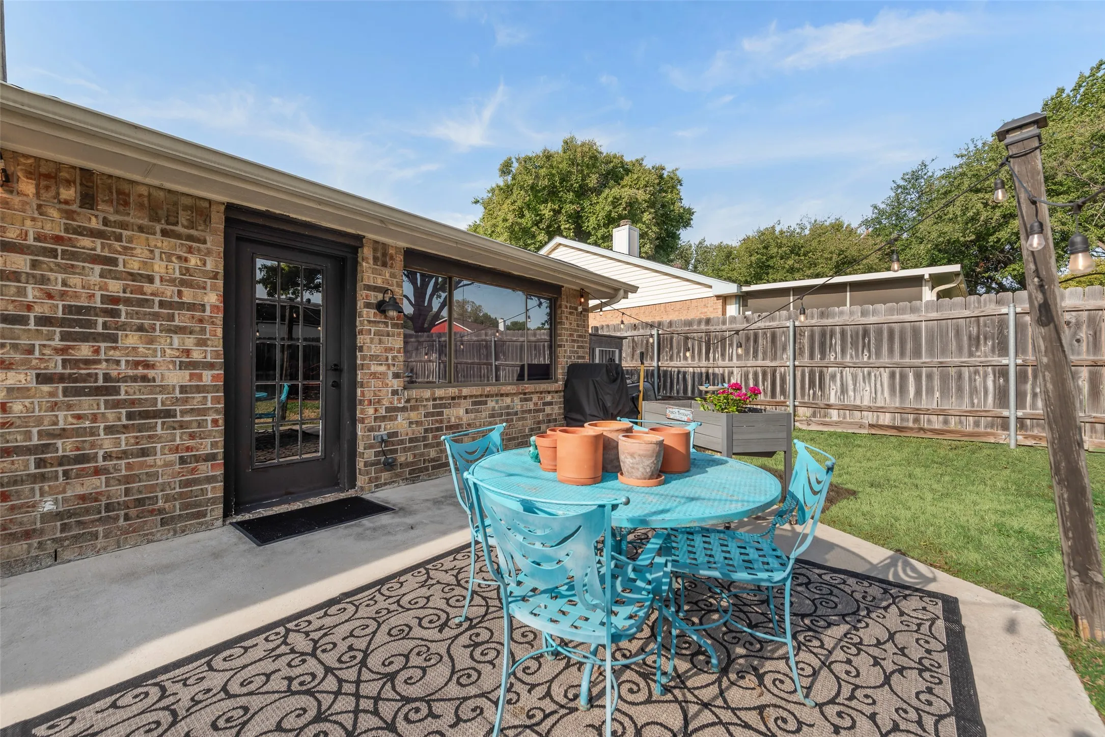 Single Family Residence For Sale in Tarrant County , 10140 Indian Mound Road, Fort Worth, Texas 76108, 3 Bedroom, 2 Bathroom, 2 Garage spaces, 1,556 Sqft, built in 1986, mls#21395676, Real Estate Agent in Fort Worth, Homes For Sale in Tarrant county, Homes For Sale in Fort Worth, Realtor in Fort Worth Texas, Real Estate Brokerage Independent Realty Texas, Luminita Cordes Realtor