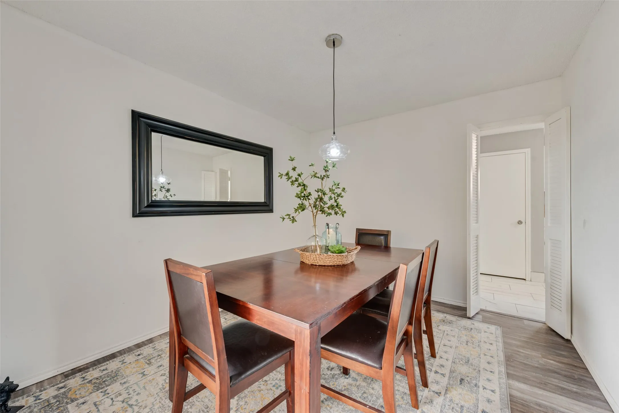 Single Family Residence For Sale in Tarrant County , 10140 Indian Mound Road, Fort Worth, Texas 76108, 3 Bedroom, 2 Bathroom, 2 Garage spaces, 1,556 Sqft, built in 1986, mls#21395676, Real Estate Agent in Fort Worth, Homes For Sale in Tarrant county, Homes For Sale in Fort Worth, Realtor in Fort Worth Texas, Real Estate Brokerage Independent Realty Texas, Luminita Cordes Realtor
