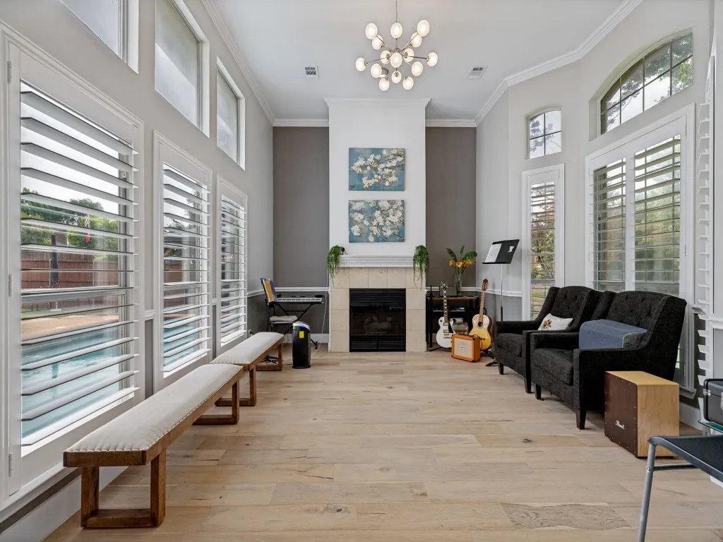 Front Living room