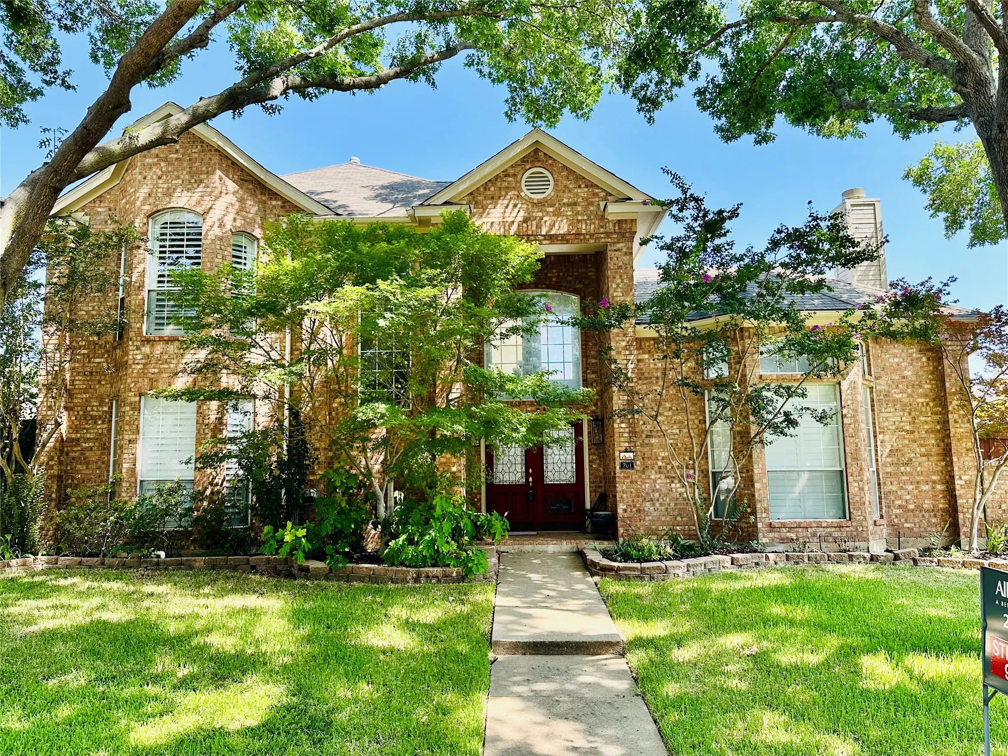 Single Family Residence For Sale in Collin County , 701 pine lakes, Plano, Texas 75025, 4 Bedroom, 4 Bathroom, 2 Garage spaces, 3,466 Sqft, built in 1990, mls#21397042, Real Estate Agent in Plano, Homes For Sale in Collin county, Homes For Sale in Plano, Realtor in Plano Texas, Real Estate Brokerage Independent Realty Texas, Luminita Cordes Realtor