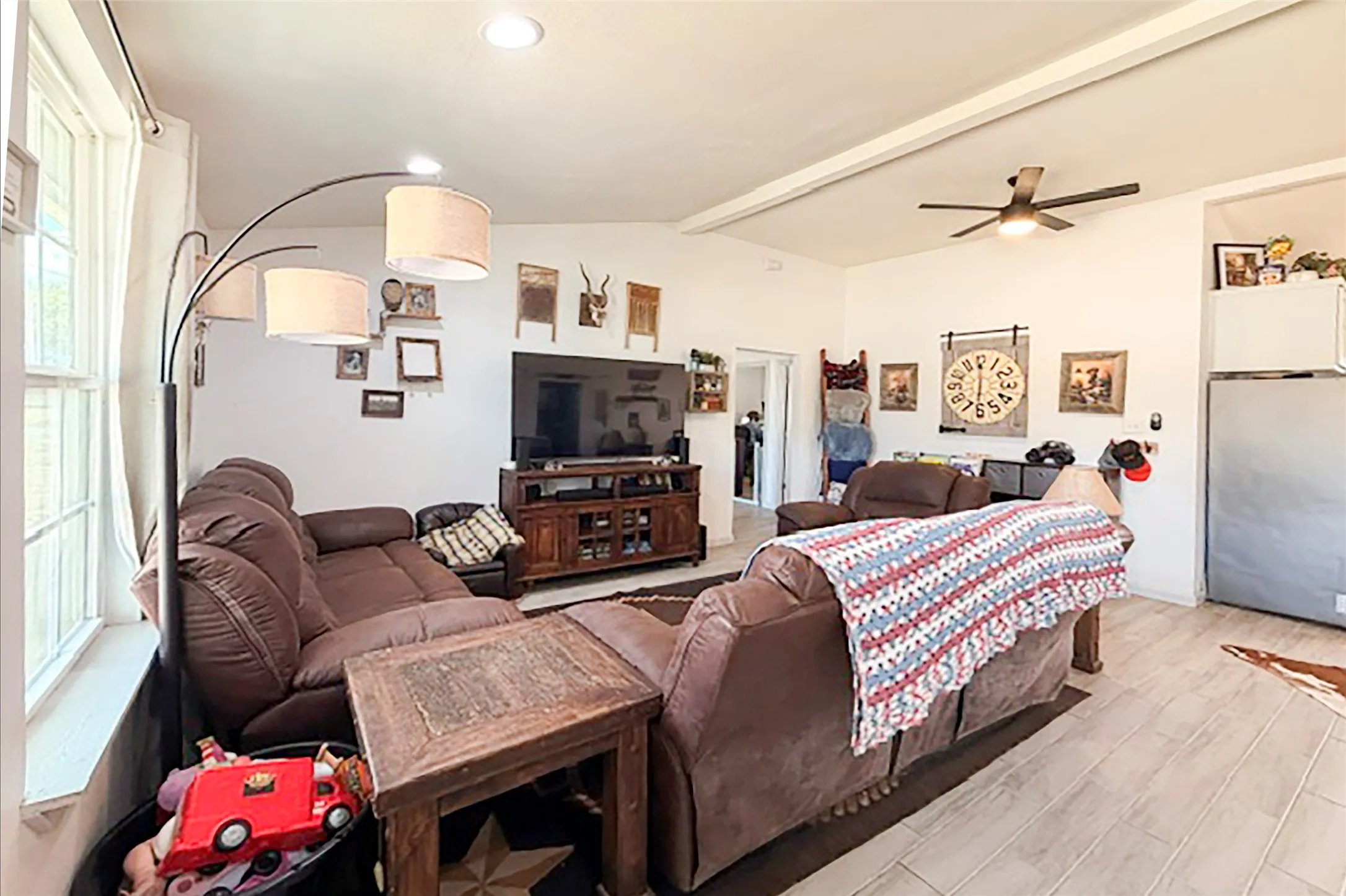 Single Family Residence For Sale in Erath County , 728 Water Oak Street, Dublin, Texas 76446, 4 Bedroom, 2 Bathroom, Garage spaces, 1,800 Sqft, built in 1994, mls#21396818, Real Estate Agent in Dublin, Homes For Sale in Erath county, Homes For Sale in Dublin, Realtor in Dublin Texas, Real Estate Brokerage Independent Realty Texas, Luminita Cordes Realtor