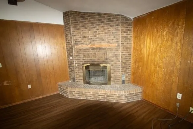 Single Family Residence For Rent in Grayson County , 109 Simmons Loop, Van Alstyne, Texas 75495, 3 Bedroom, 2 Bathroom, 2 Garage spaces, 1,896 Sqft, built in 1977, mls#21397044, Real Estate Agent in Van Alstyne, Homes For Rent in Grayson county, Homes For Rent in Van Alstyne, Realtor in Van Alstyne Texas, Real Estate Brokerage Independent Realty Texas, Luminita Cordes Realtor