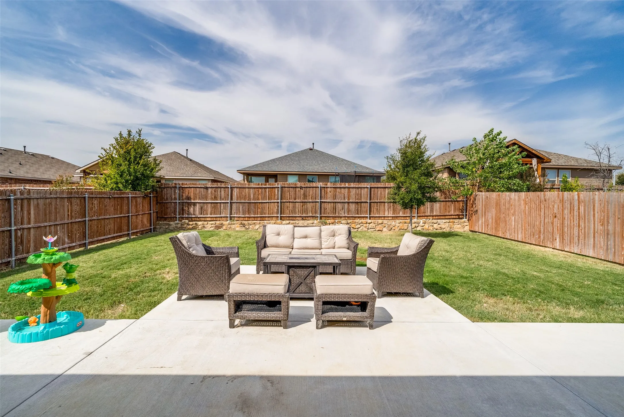Single Family Residence For Sale in Tarrant County , 2208 Denmark Lane, Fort Worth, Texas 76108, 3 Bedroom, 2 Bathroom, 2 Garage spaces, 1,429 Sqft, built in 2020, mls#21387358, Real Estate Agent in Fort Worth, Homes For Sale in Tarrant county, Homes For Sale in Fort Worth, Realtor in Fort Worth Texas, Real Estate Brokerage Independent Realty Texas, Luminita Cordes Realtor