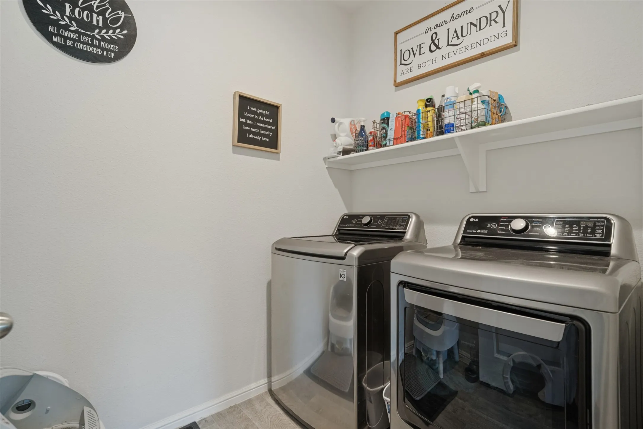 Single Family Residence For Sale in Tarrant County , 2208 Denmark Lane, Fort Worth, Texas 76108, 3 Bedroom, 2 Bathroom, 2 Garage spaces, 1,429 Sqft, built in 2020, mls#21387358, Real Estate Agent in Fort Worth, Homes For Sale in Tarrant county, Homes For Sale in Fort Worth, Realtor in Fort Worth Texas, Real Estate Brokerage Independent Realty Texas, Luminita Cordes Realtor