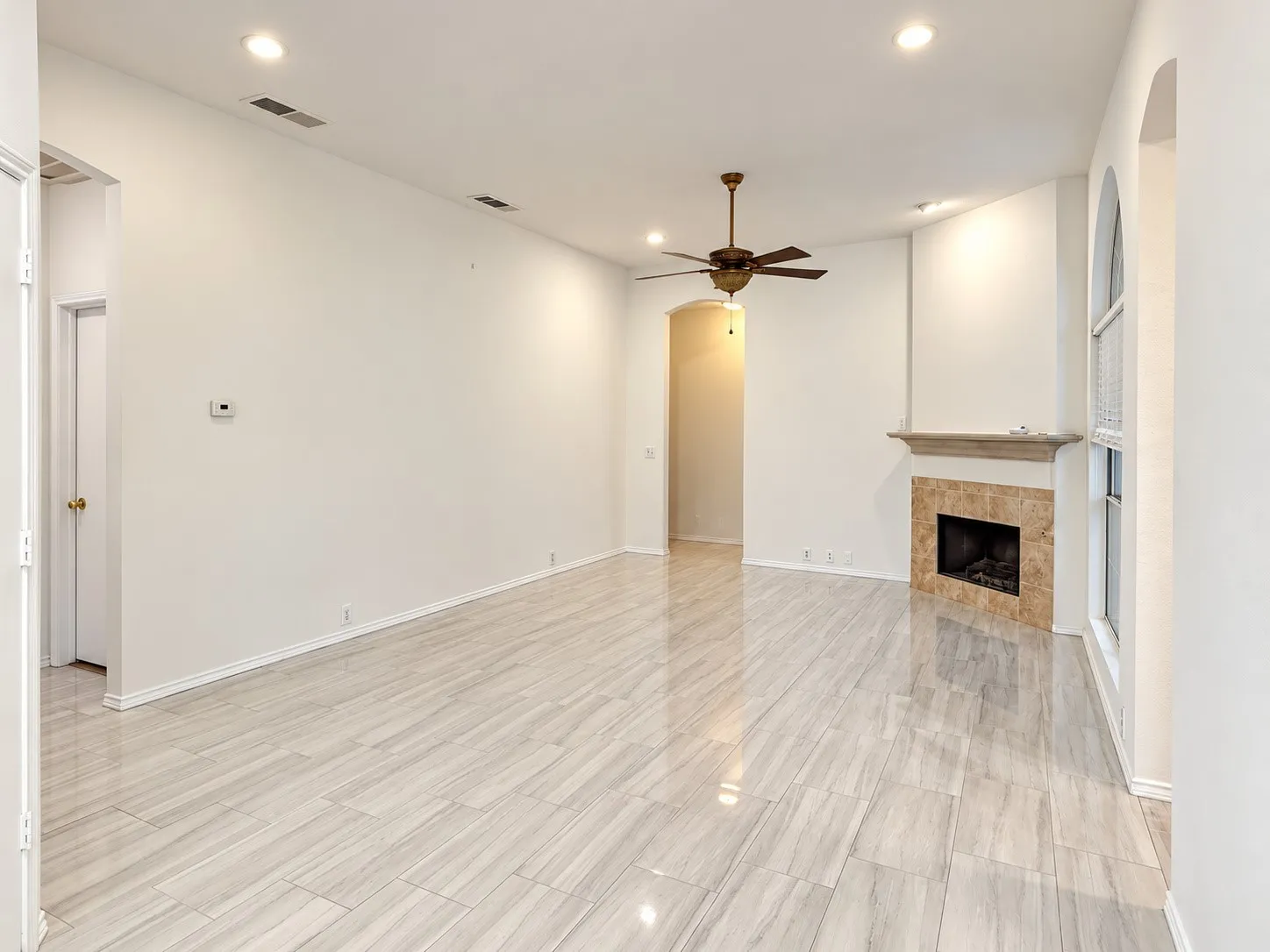 Single Family Residence For Sale in Collin County , 4221 Creekstone Drive, Plano, Texas 75093, 4 Bedroom, 2 Bathroom, 2 Garage spaces, 1,787 Sqft, built in 1993, mls#21394364, Real Estate Agent in Plano, Homes For Sale in Collin county, Homes For Sale in Plano, Realtor in Plano Texas, Real Estate Brokerage Independent Realty Texas, Luminita Cordes Realtor