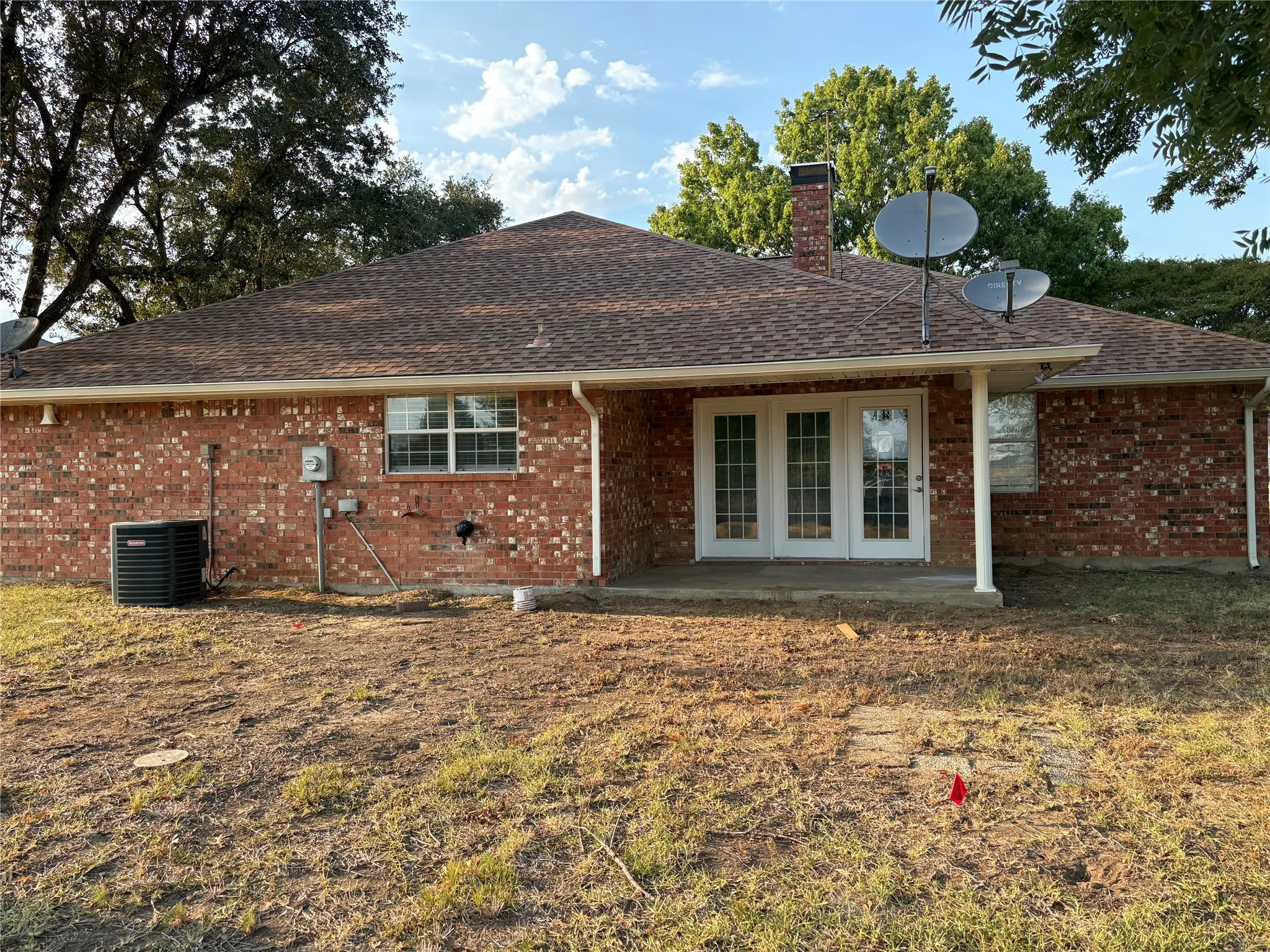 Single Family Residence For Rent in Henderson County , 109 Waldman Drive, Gun Barrel City, Texas 75156, 3 Bedroom, 2 Bathroom, 2 Garage spaces, 1,429 Sqft, built in 1995, mls#21392277, Real Estate Agent in Gun Barrel City, Homes For Rent in Henderson county, Homes For Rent in Gun Barrel City, Realtor in Gun Barrel City Texas, Real Estate Brokerage Independent Realty Texas, Luminita Cordes Realtor