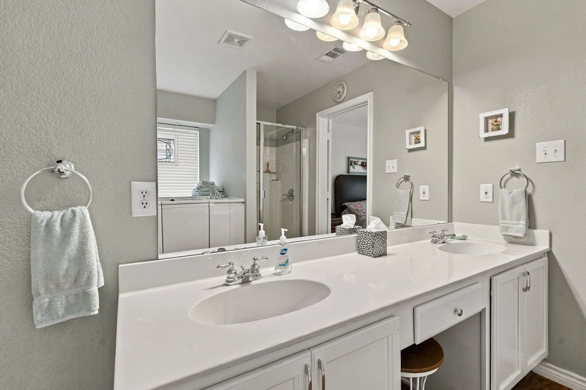 Single Family Residence For Sale in Denton County , 2412 Clubhouse Drive, Denton, Texas 76210, 3 Bedroom, 2 Bathroom, 2 Garage spaces, 1,676 Sqft, built in 2005, mls#21396956, Real Estate Agent in Denton, Homes For Sale in Denton county, Homes For Sale in Denton, Realtor in Denton Texas, Real Estate Brokerage Independent Realty Texas, Luminita Cordes Realtor