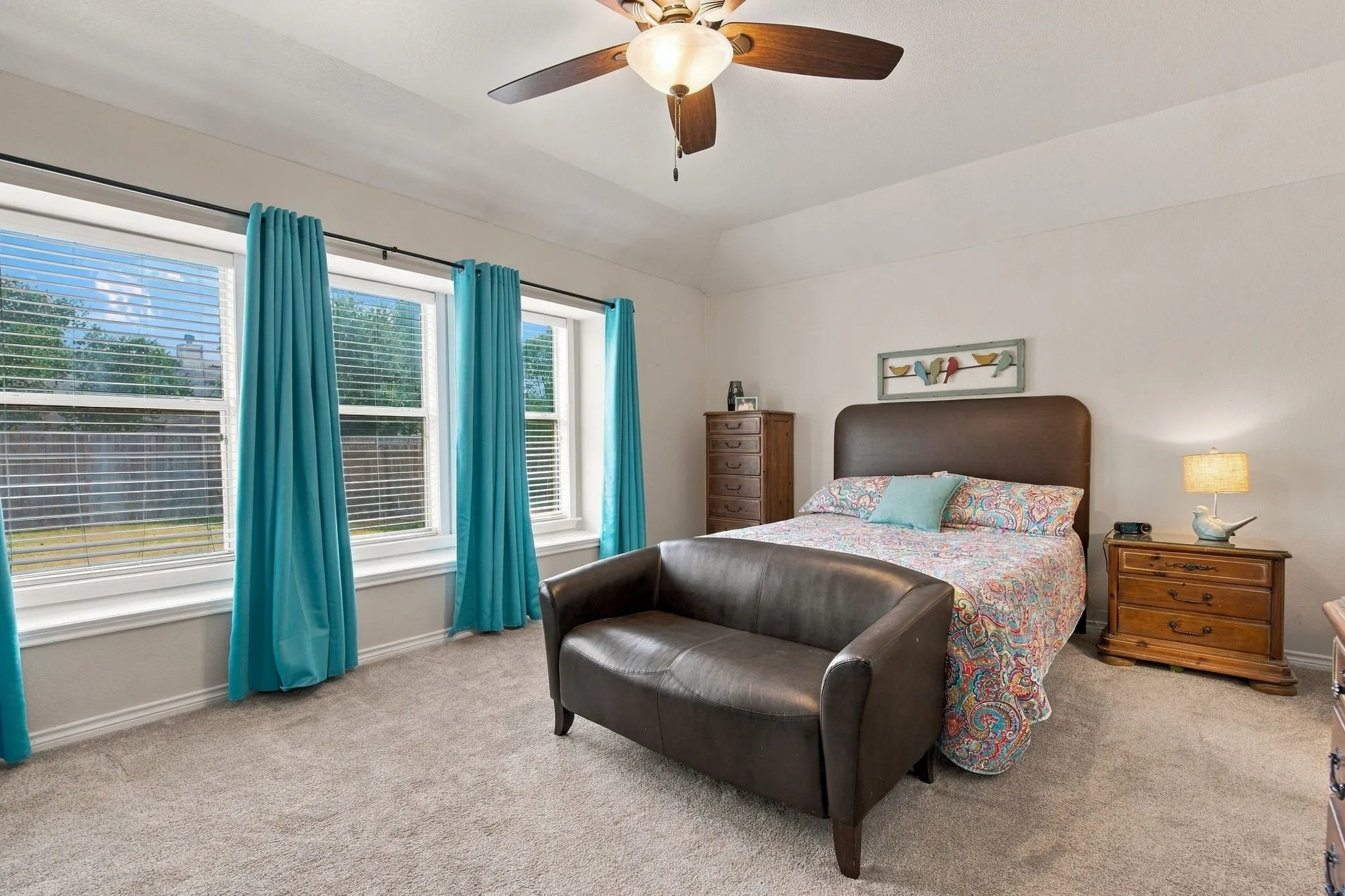 Single Family Residence For Sale in Denton County , 2412 Clubhouse Drive, Denton, Texas 76210, 3 Bedroom, 2 Bathroom, 2 Garage spaces, 1,676 Sqft, built in 2005, mls#21396956, Real Estate Agent in Denton, Homes For Sale in Denton county, Homes For Sale in Denton, Realtor in Denton Texas, Real Estate Brokerage Independent Realty Texas, Luminita Cordes Realtor