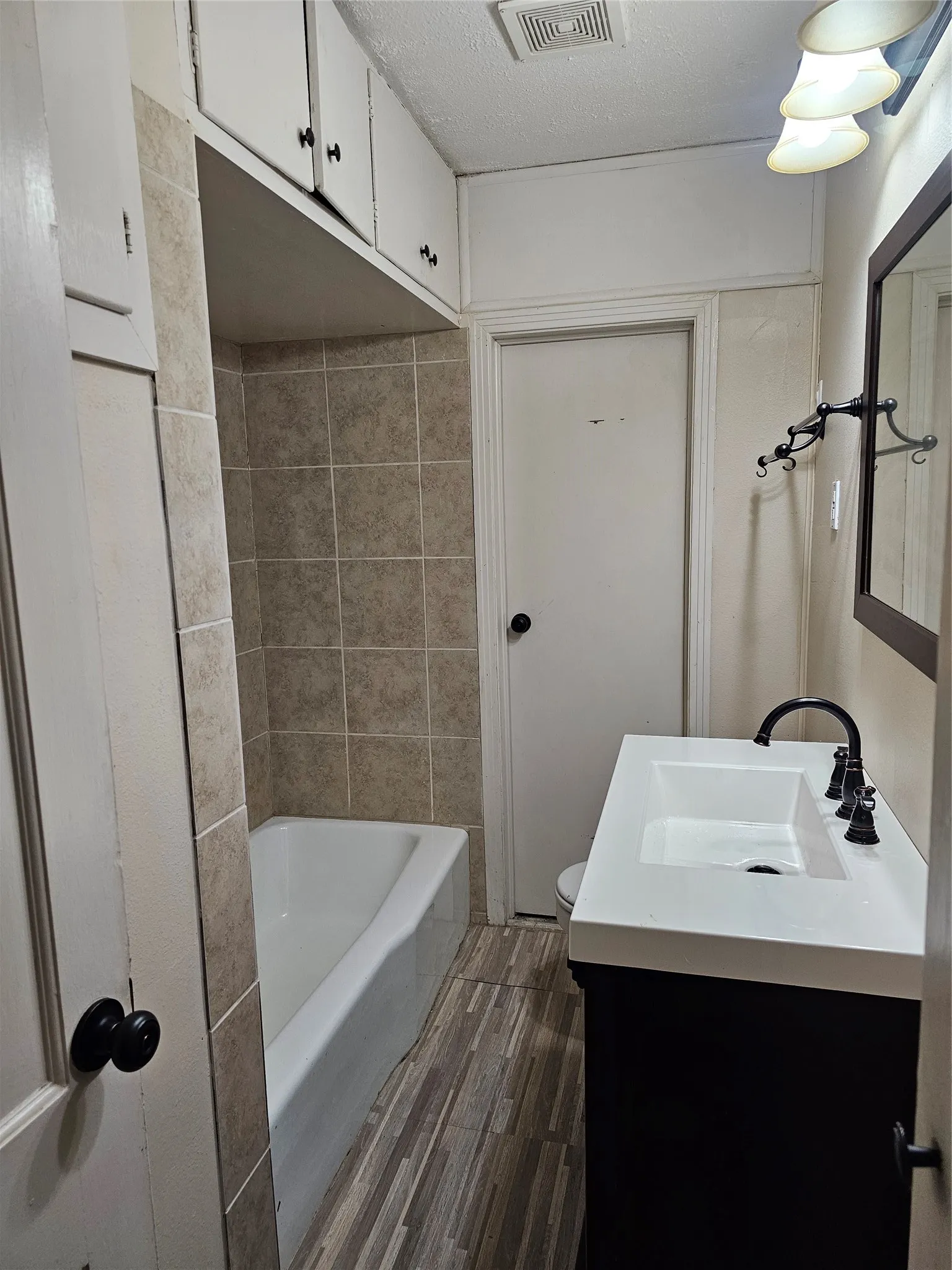 Triplex For Sale in Denton County , 2515 Denison Street home/A & B, Denton, Texas 76201, 3 Bedroom, 3 Bathroom, Garage spaces, 0 Sqft, built in 1965, mls#21381057, Real Estate Agent in Denton, Homes For Sale in Denton county, Homes For Sale in Denton, Realtor in Denton Texas, Real Estate Brokerage Independent Realty Texas, Luminita Cordes Realtor