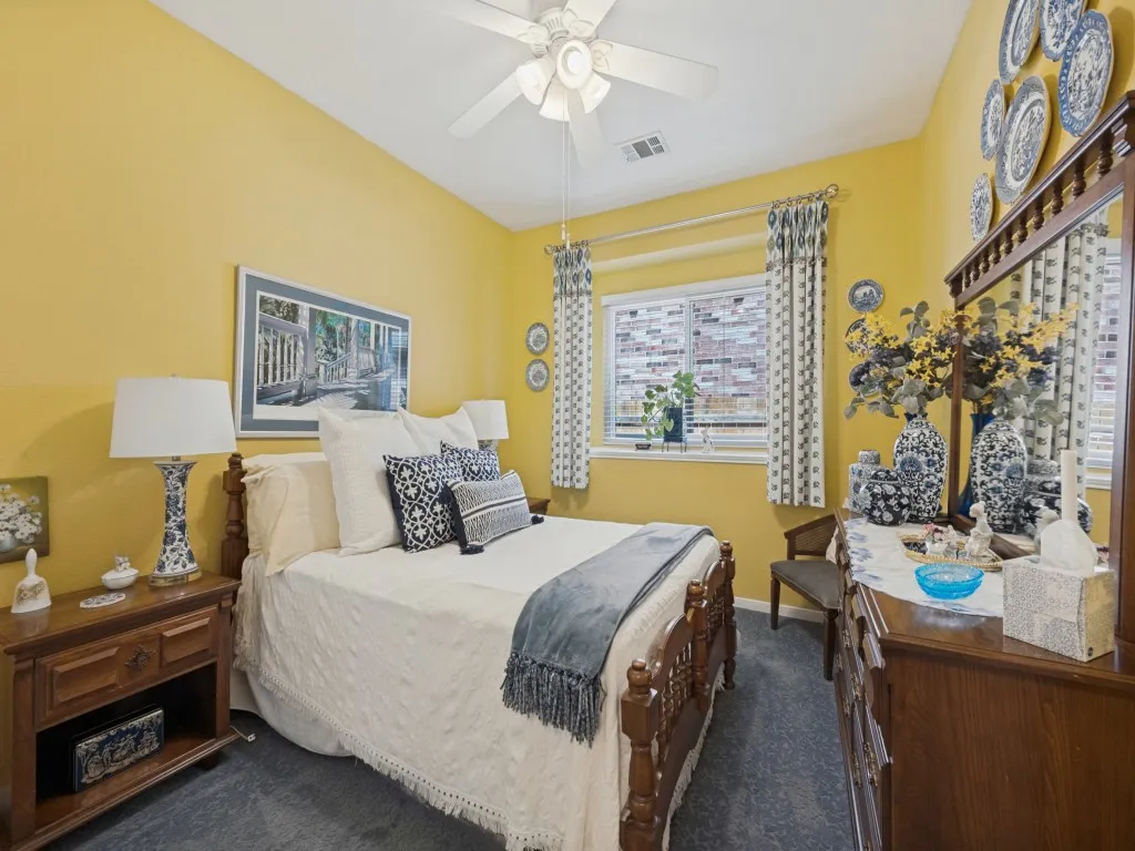 Single Family Residence For Sale in Tarrant County , 9124 Chardin Park Drive, Fort Worth, Texas 76244, 3 Bedroom, 3 Bathroom, 2 Garage spaces, 2,684 Sqft, built in 2002, mls#21394991, Real Estate Agent in Fort Worth, Homes For Sale in Tarrant county, Homes For Sale in Fort Worth, Realtor in Fort Worth Texas, Real Estate Brokerage Independent Realty Texas, Luminita Cordes Realtor